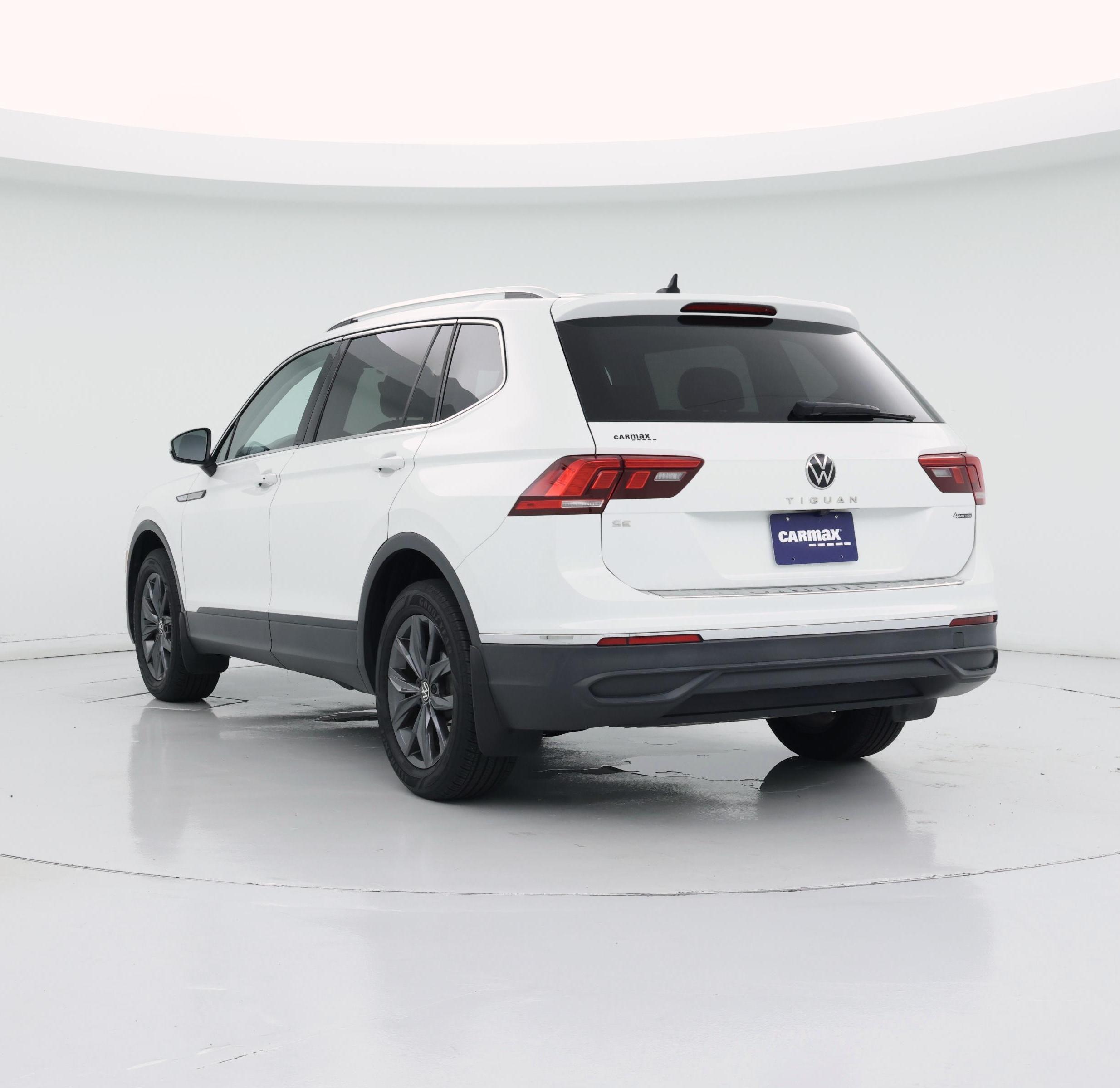 Thumbnail: 2022 Volkswagen Tiguan - 2