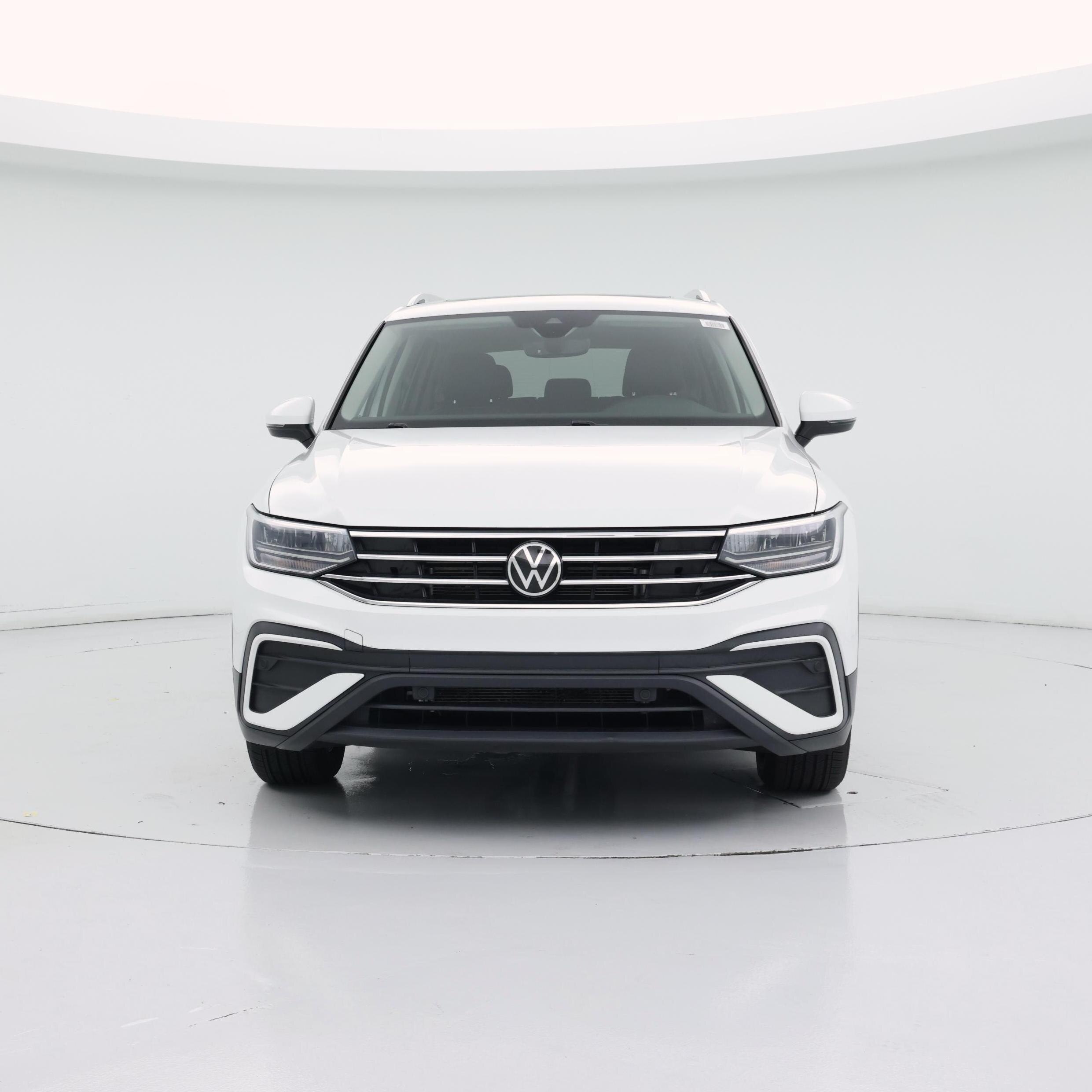 Thumbnail: 2022 Volkswagen Tiguan - 5
