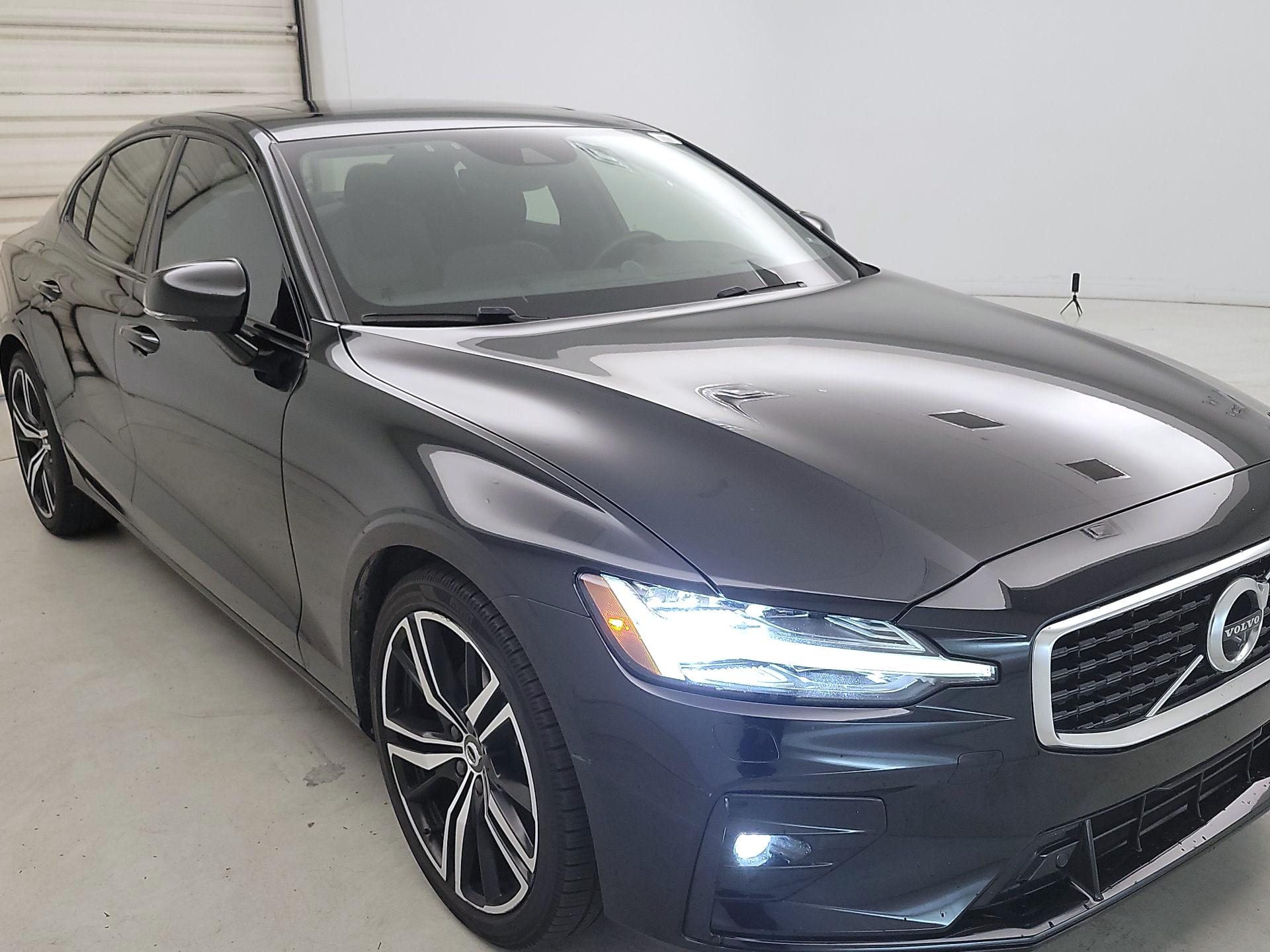 Thumbnail: 2020 Volvo S60 - 1