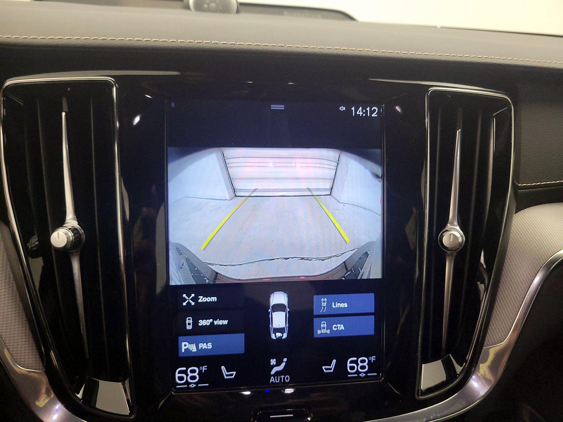 Thumbnail: 2020 Volvo S60 - 12