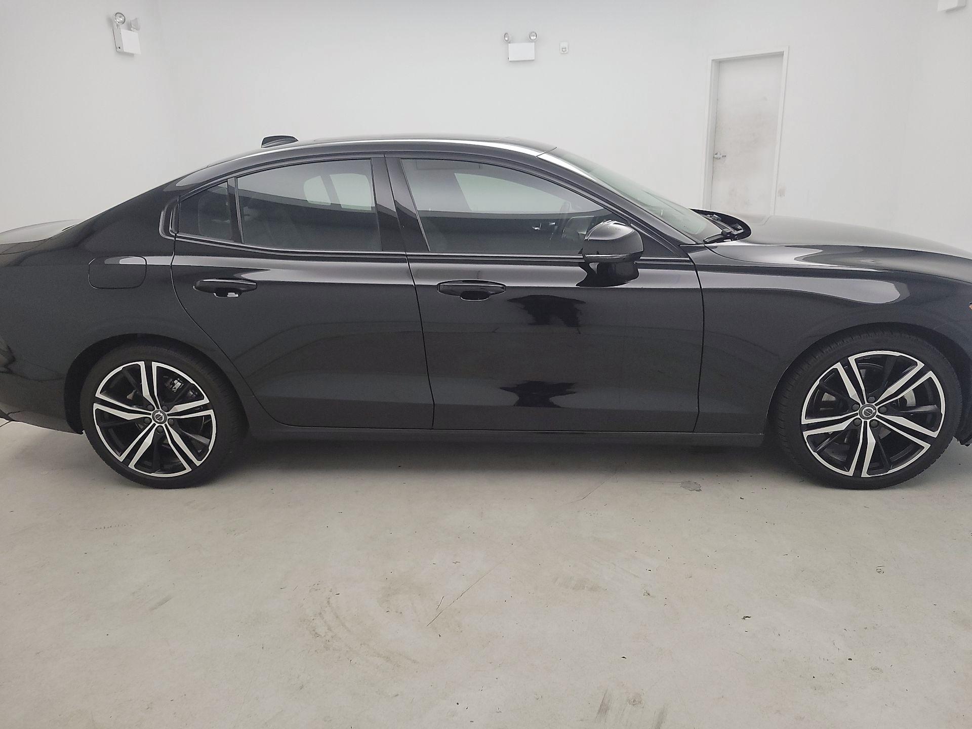 Thumbnail: 2020 Volvo S60 - 4