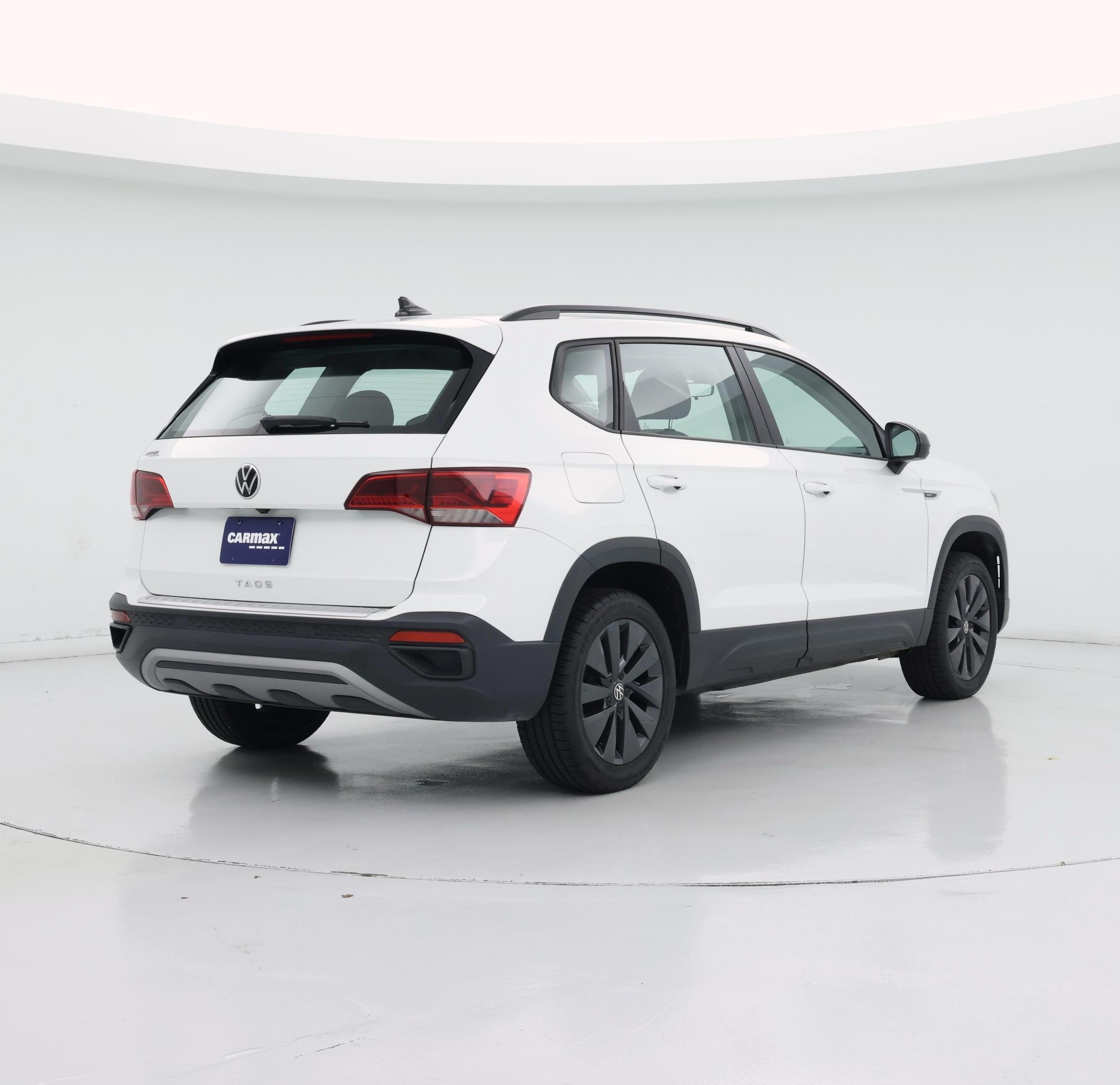 Thumbnail: 2023 Volkswagen Taos - 8
