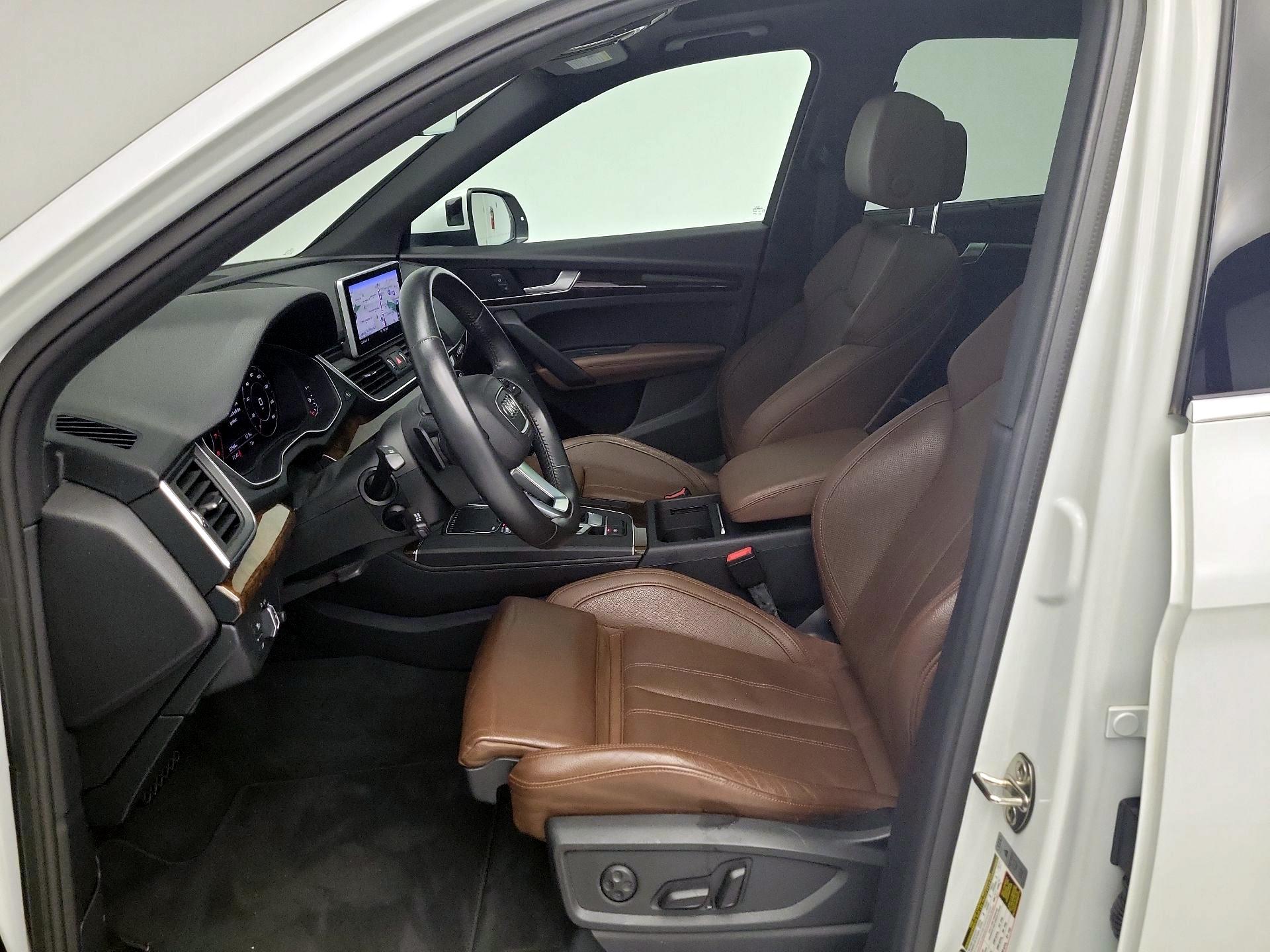Thumbnail: 2020 Audi Q5 - 11