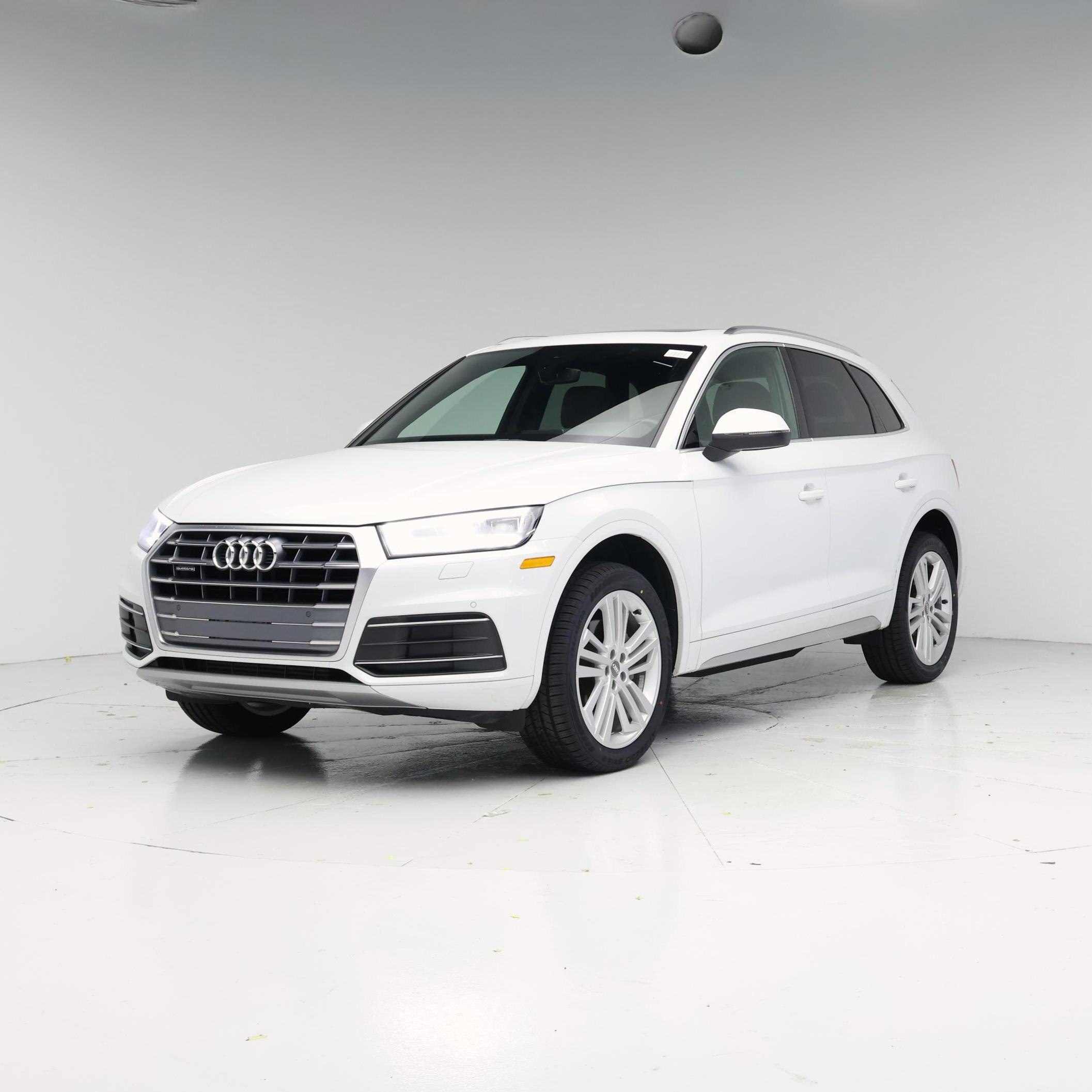 Thumbnail: 2020 Audi Q5 - 4