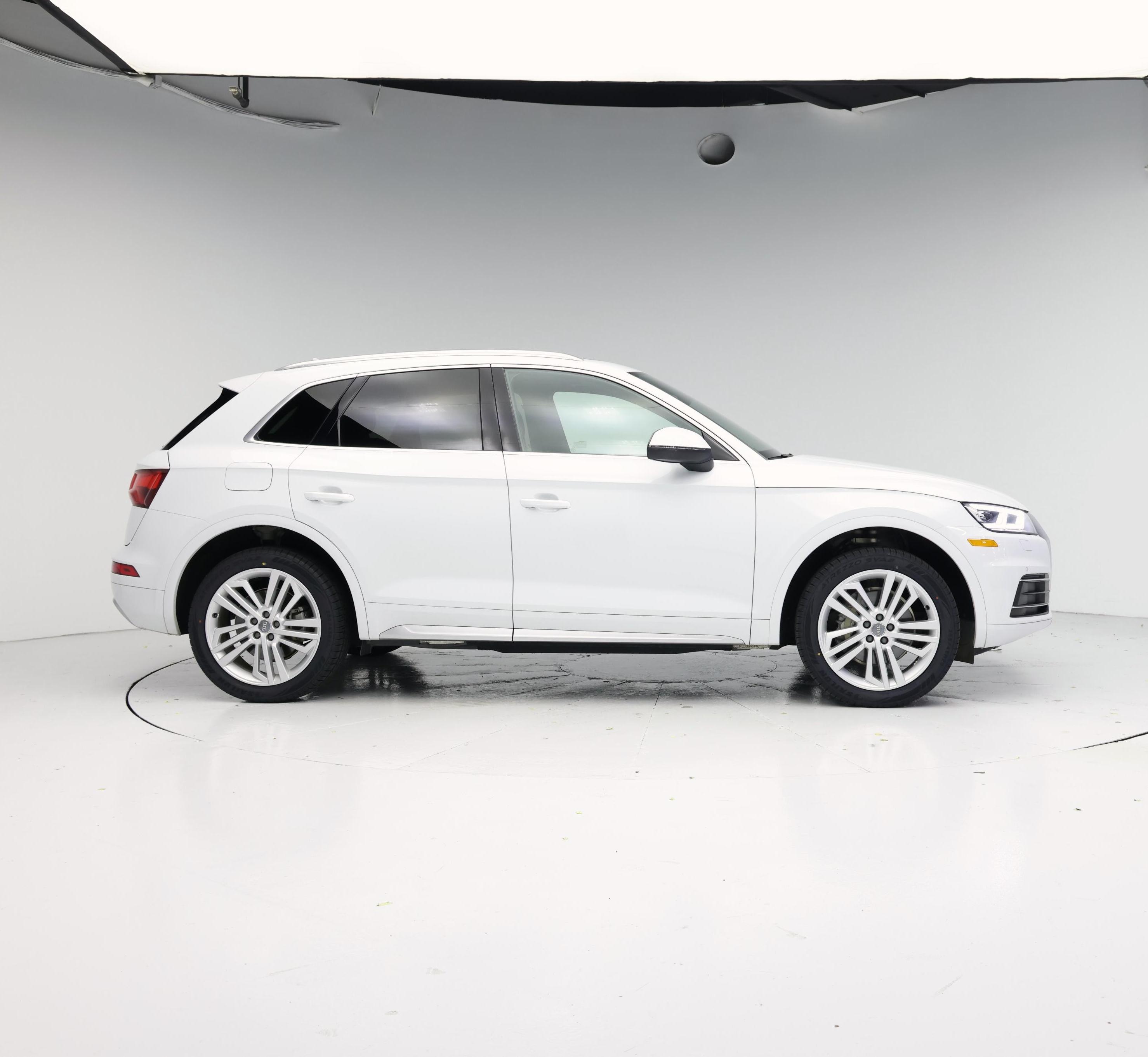 Thumbnail: 2020 Audi Q5 - 7