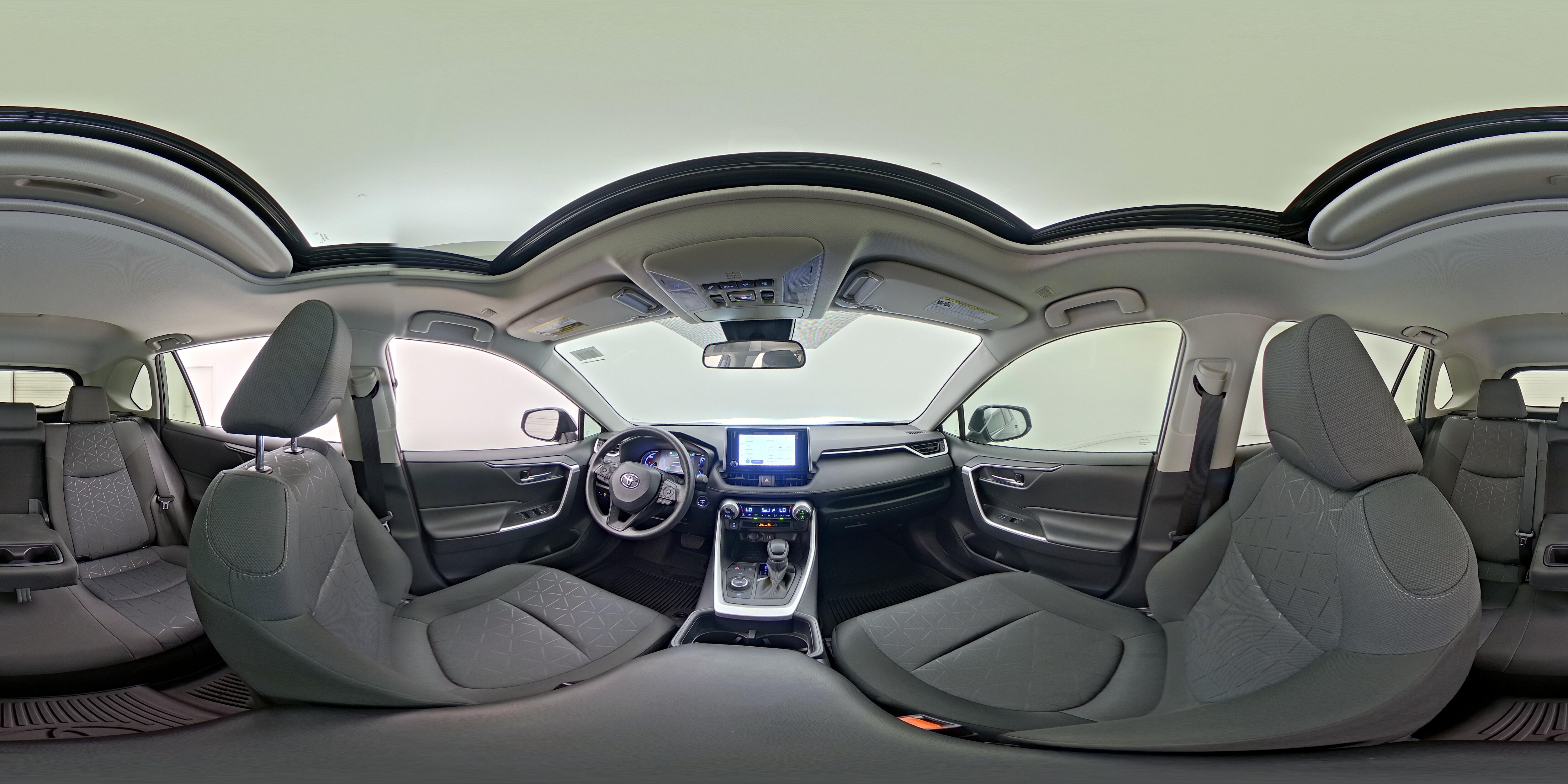 2025 Toyota RAV4 XLE - Photo 25