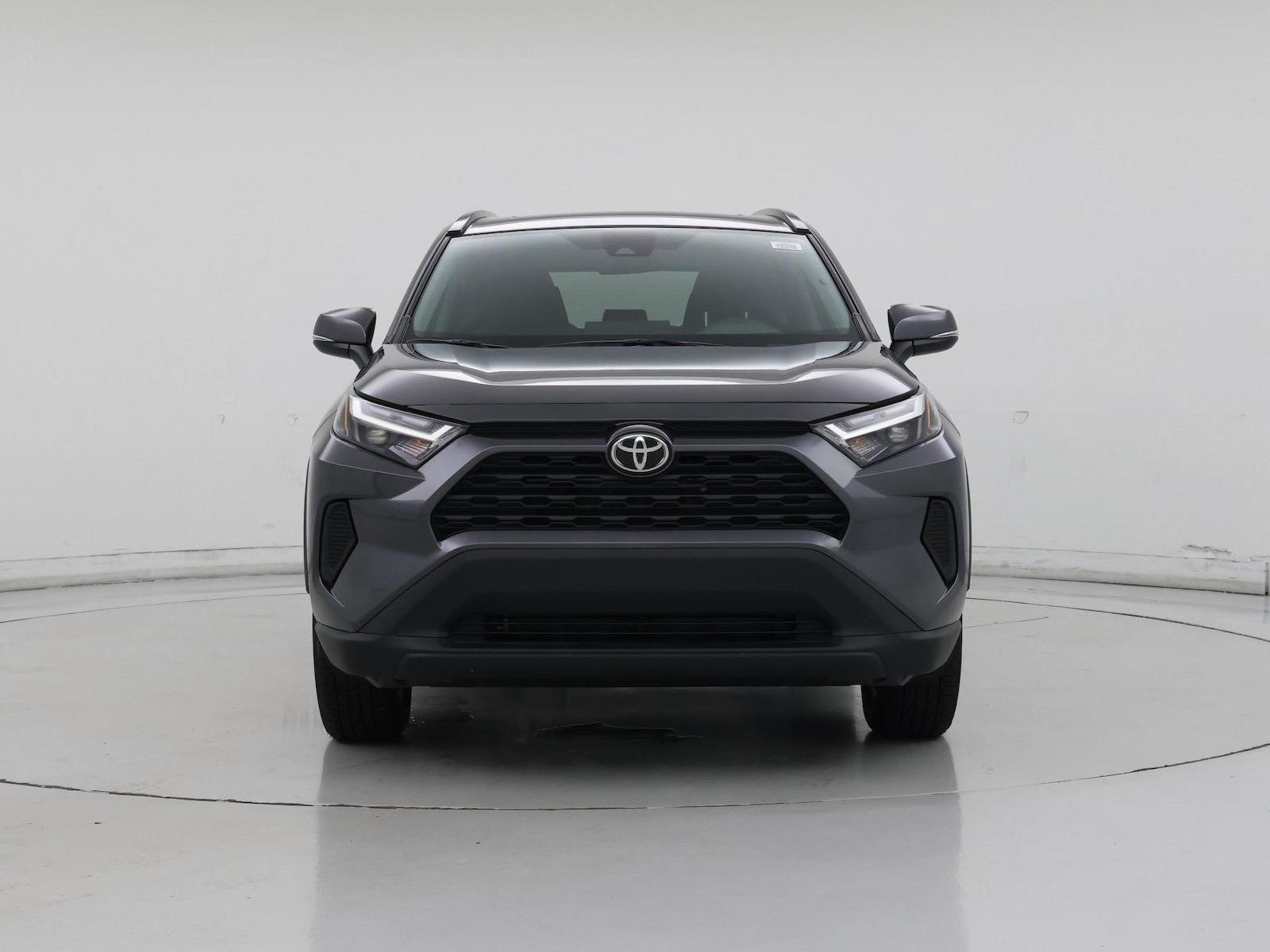 2025 Toyota RAV4 XLE - Photo 6