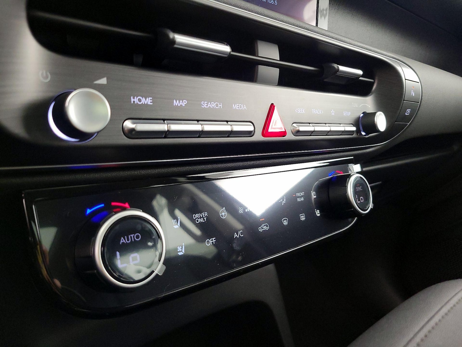 2026 Hyundai Palisade Limited - Photo 18