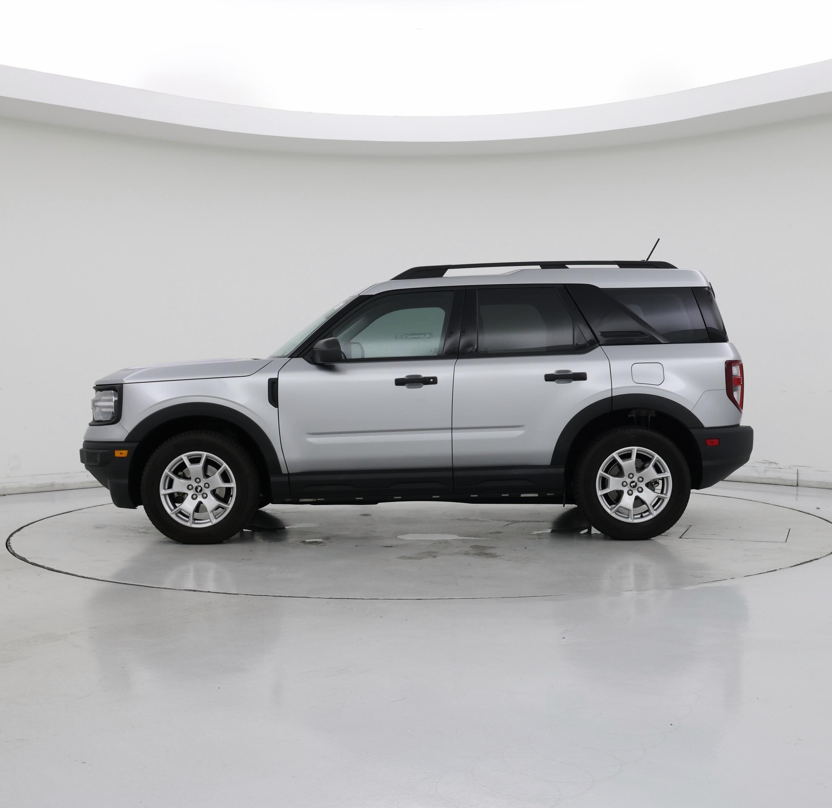 Thumbnail: 2021 Ford Bronco Sport - 3