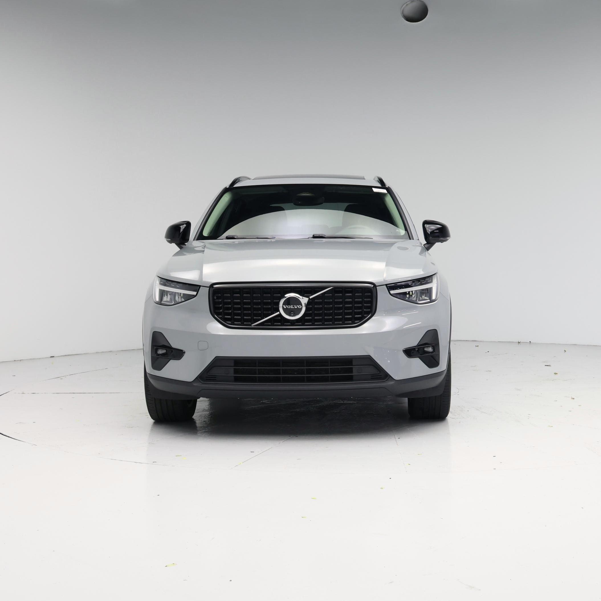Thumbnail: 2024 Volvo XC40 - 5