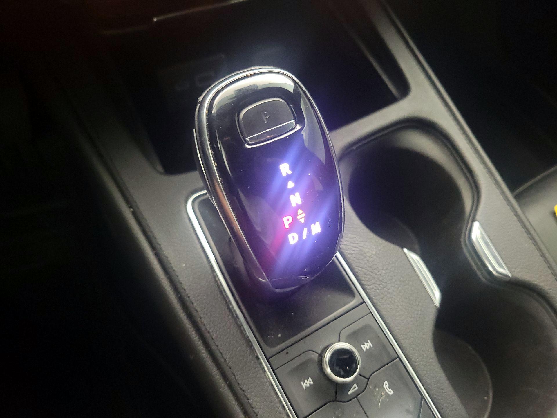 Thumbnail: 2020 Cadillac XT4 - 15