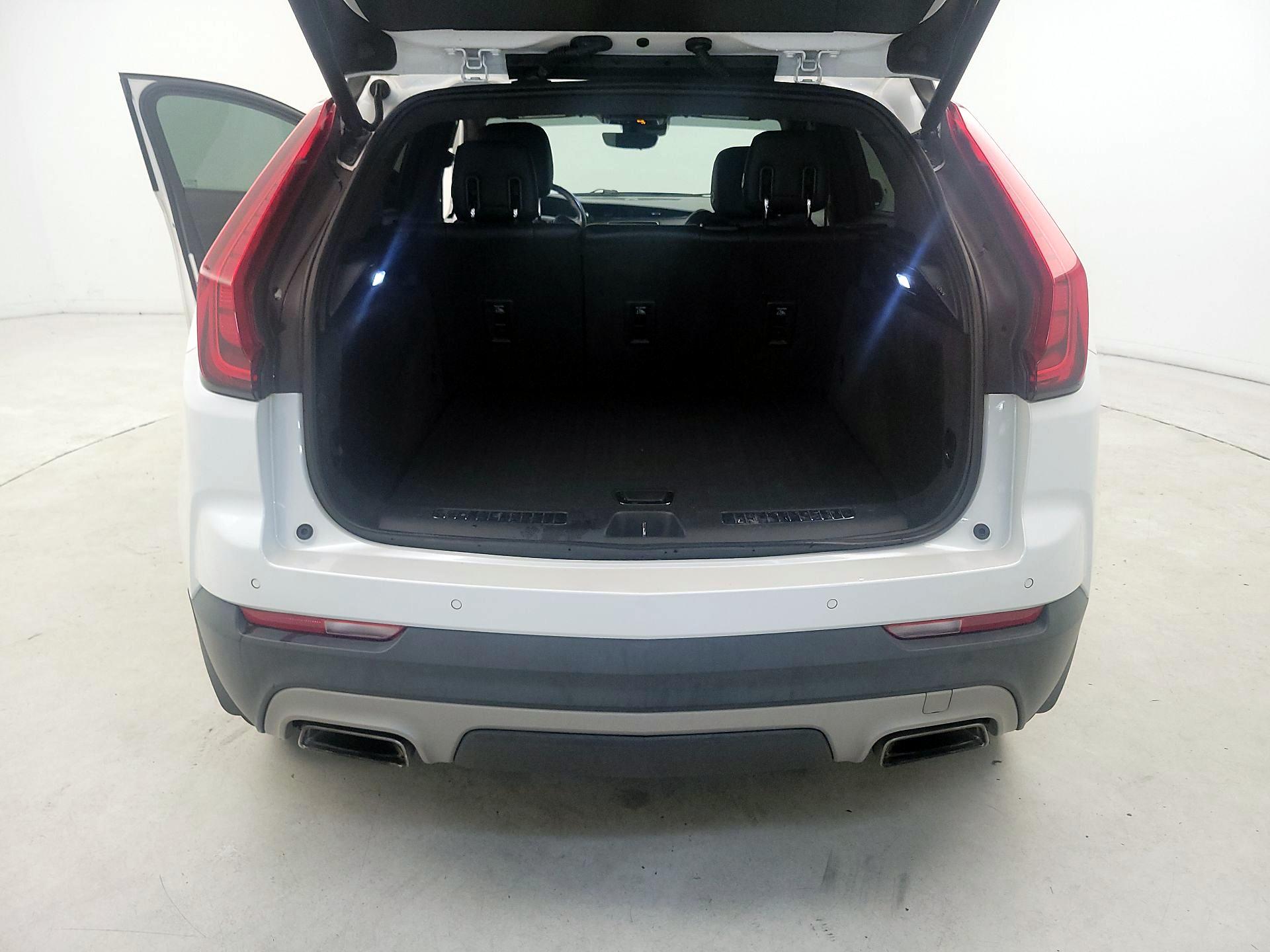 Thumbnail: 2020 Cadillac XT4 - 18