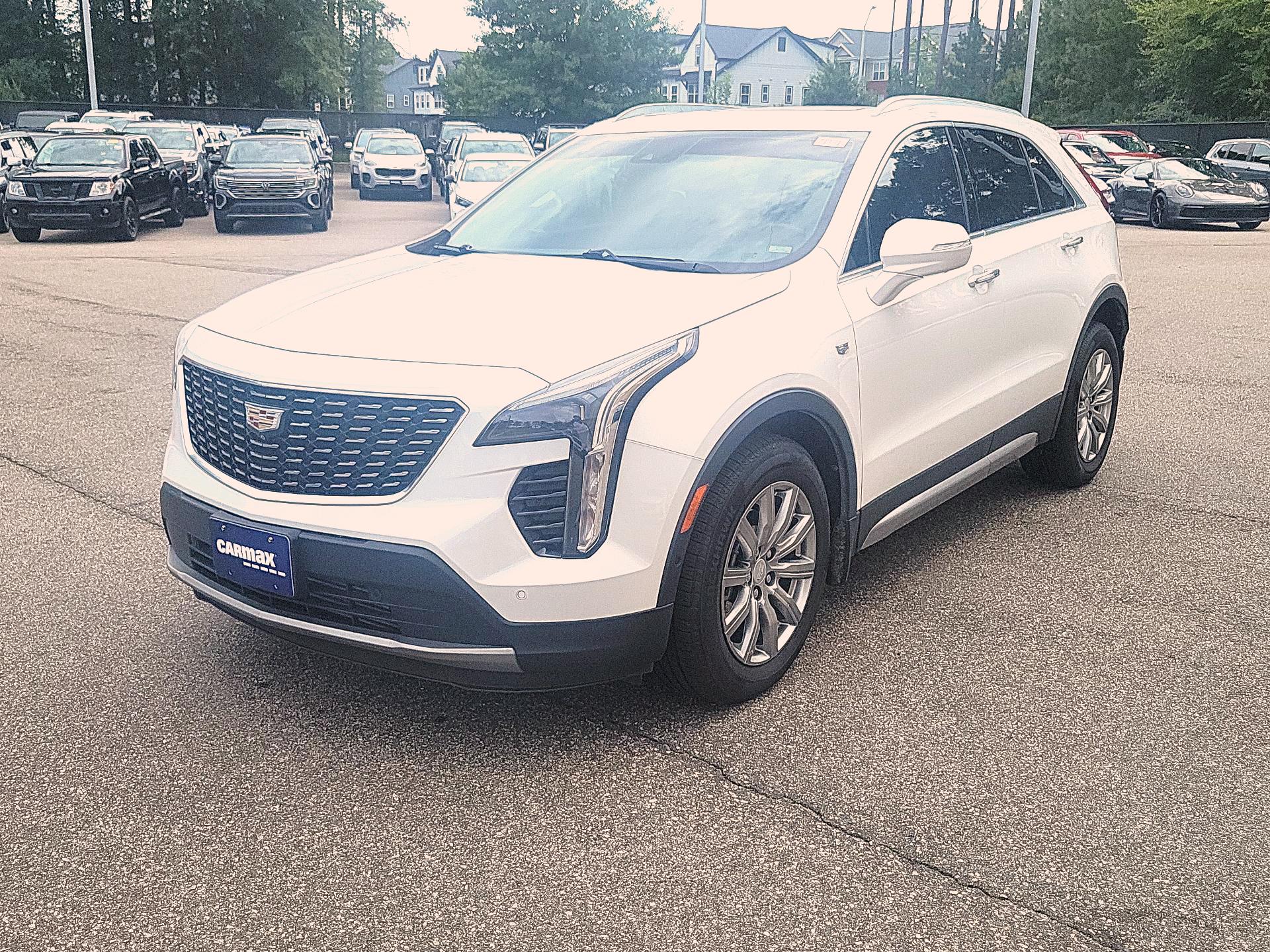 Thumbnail: 2020 Cadillac XT4 - 3