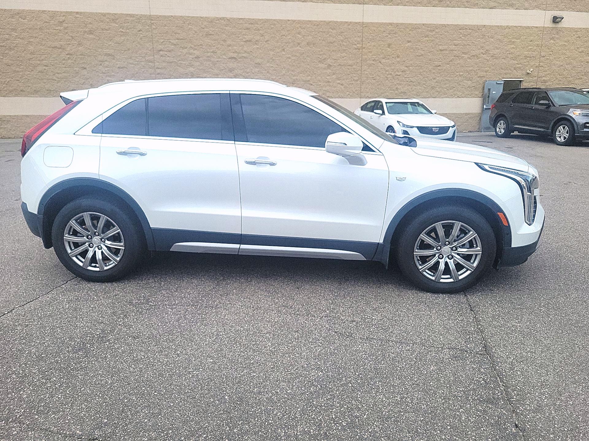 Thumbnail: 2020 Cadillac XT4 - 4