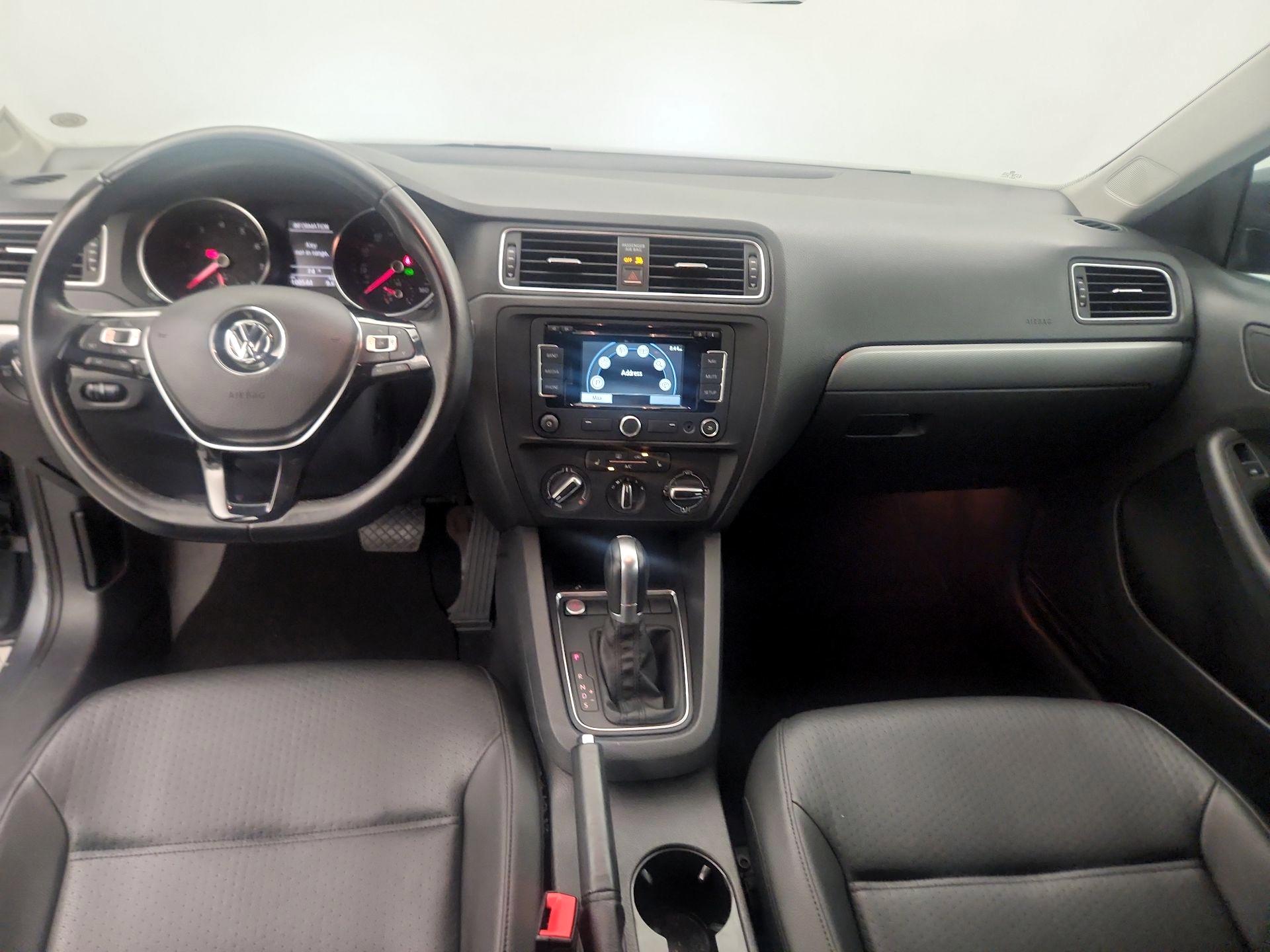 Thumbnail: 2015 Volkswagen Jetta - 9