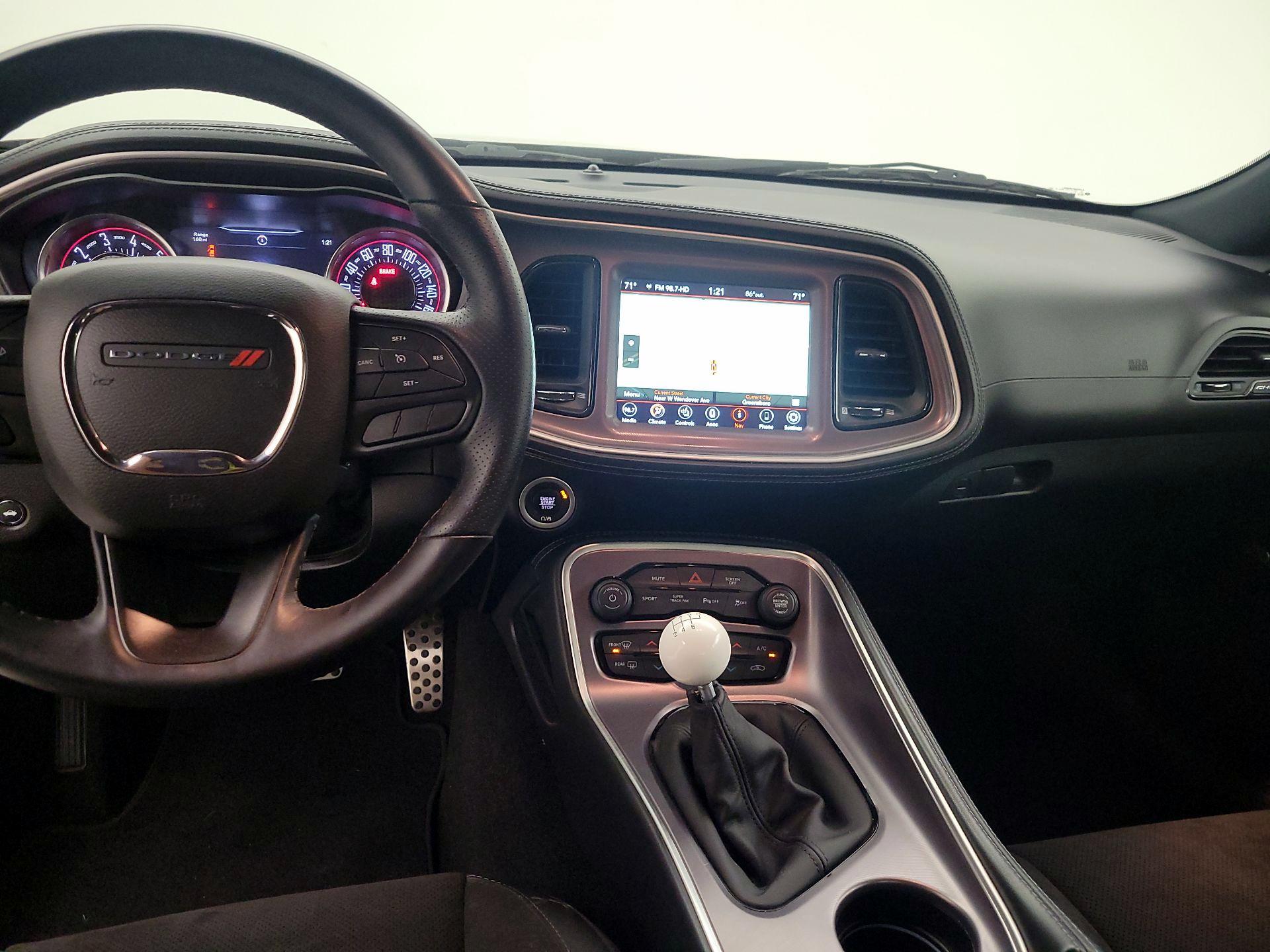 Thumbnail: 2022 Dodge Challenger - 9