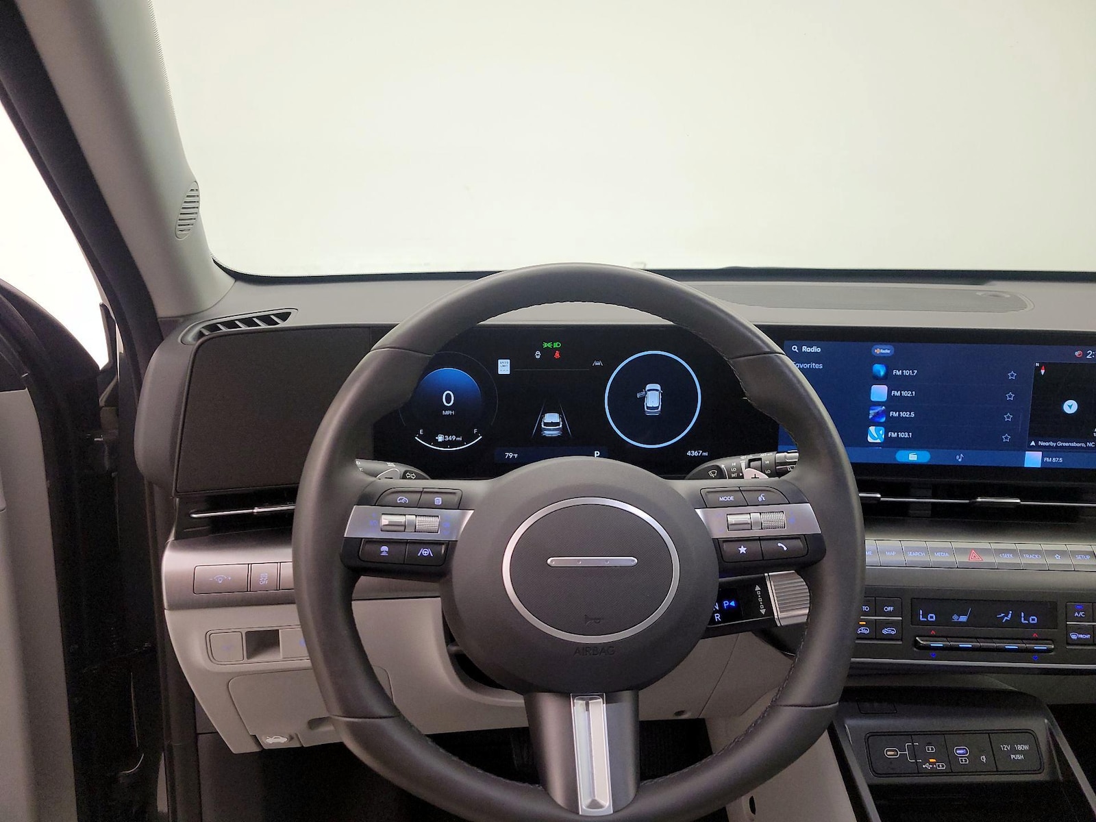 2026 Hyundai Kona Limited - Photo 11