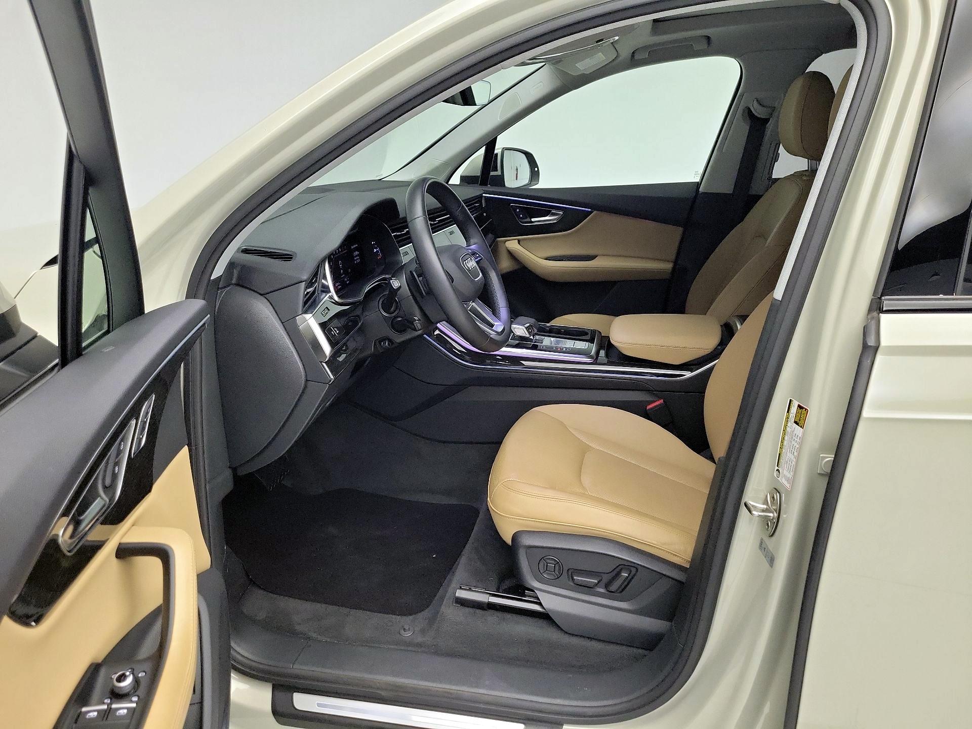 Thumbnail: 2022 Audi Q7 - 11