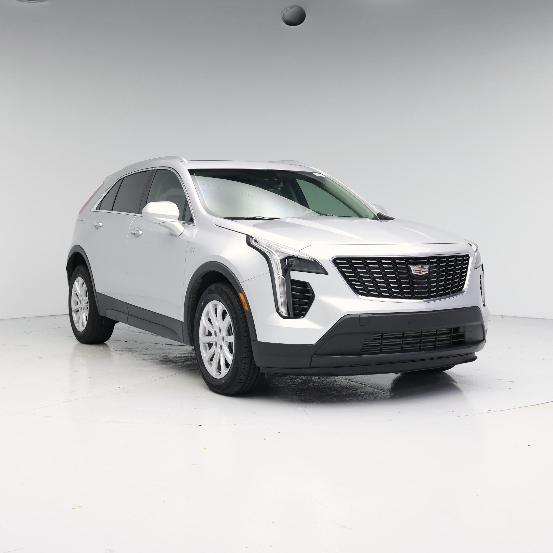 Silver 2022 Cadillac XT4 SUV / Crossover Front-Wheel Drive Automatic