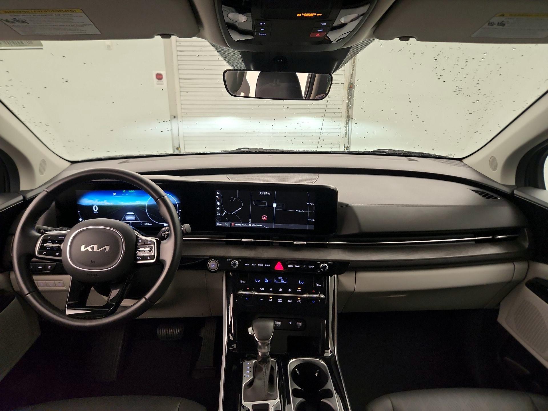Thumbnail: 2023 Kia Carnival - 9