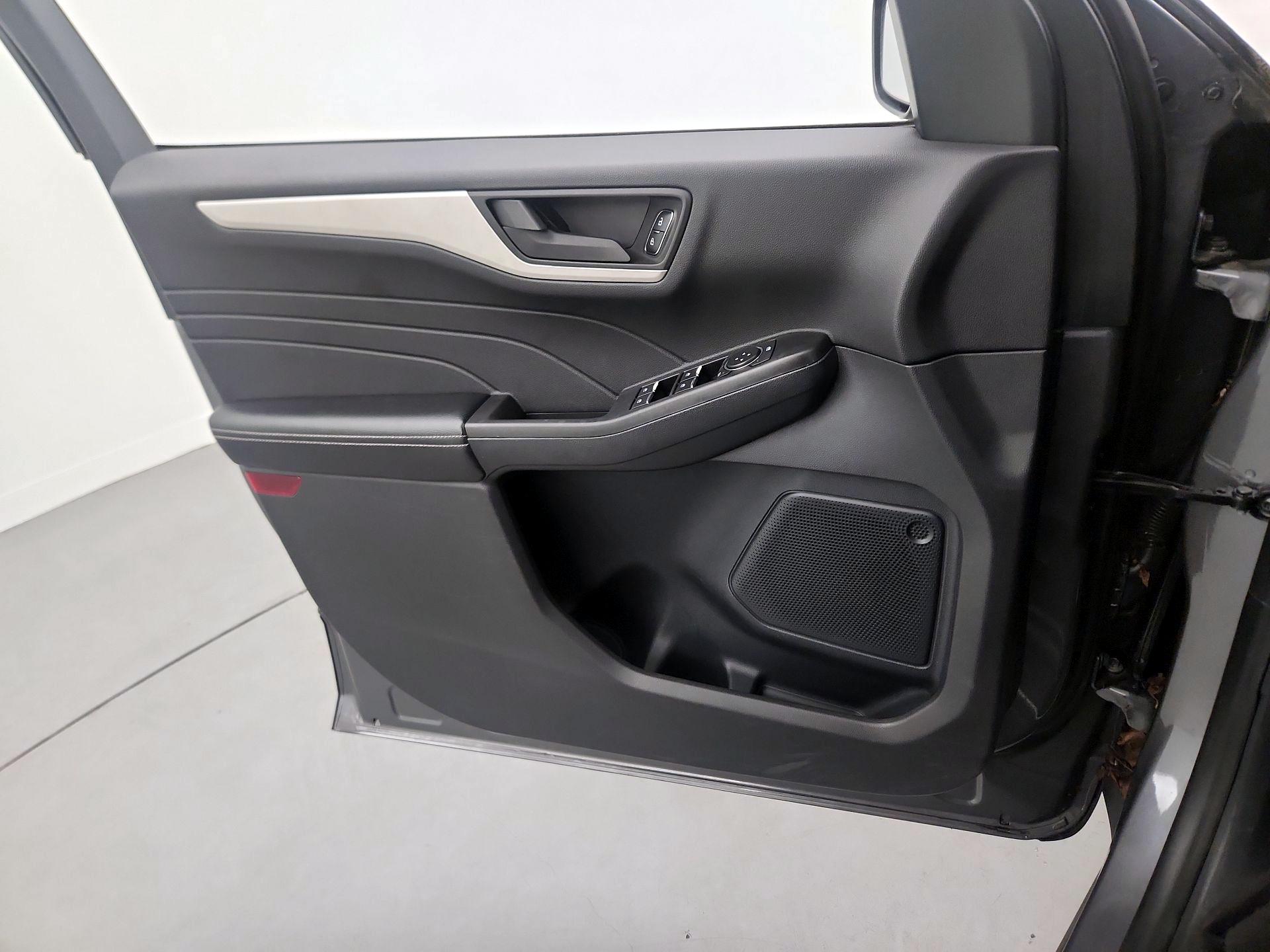Thumbnail: 2021 Ford Escape - 12