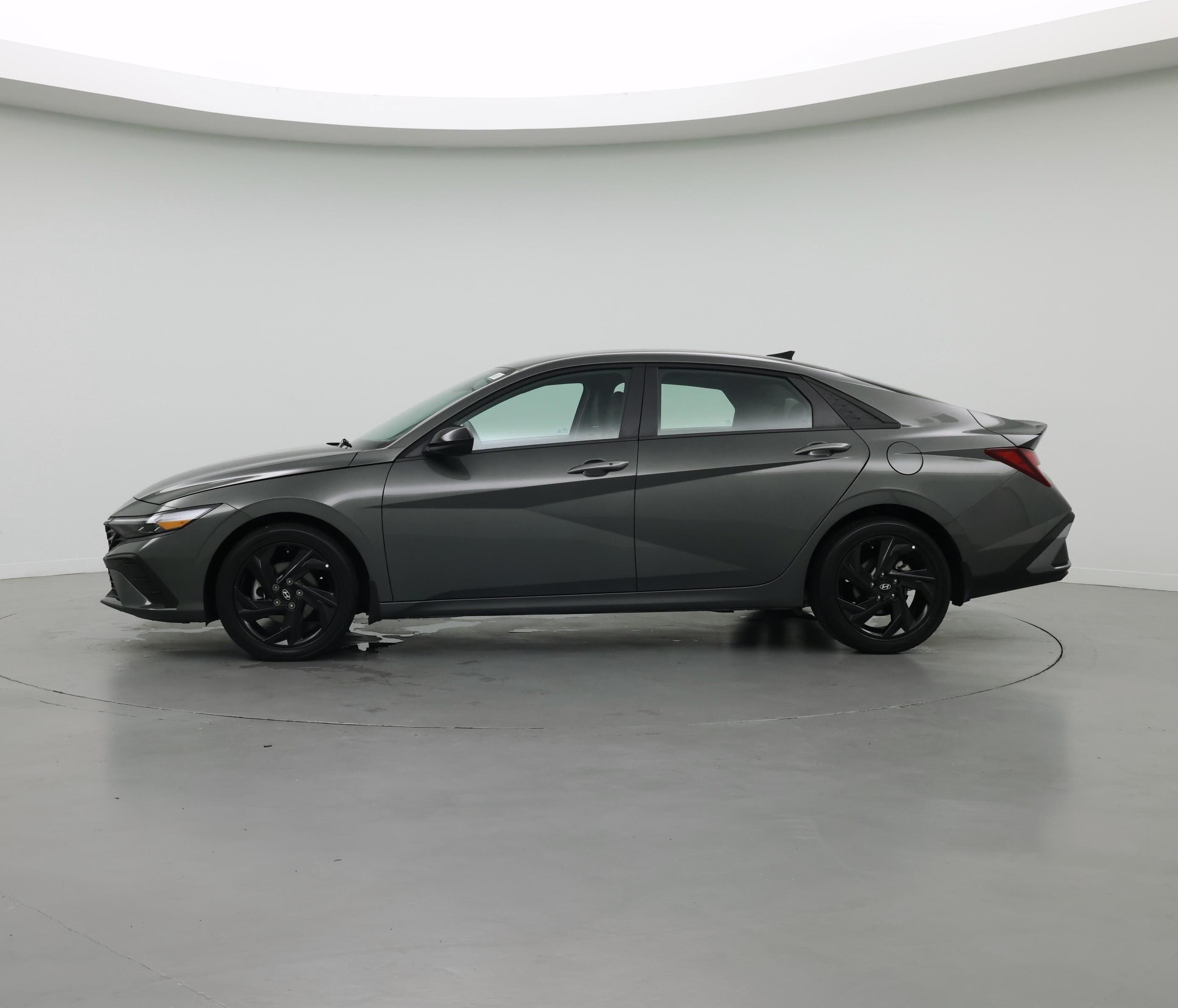 Thumbnail: 2026 Hyundai Elantra - 3
