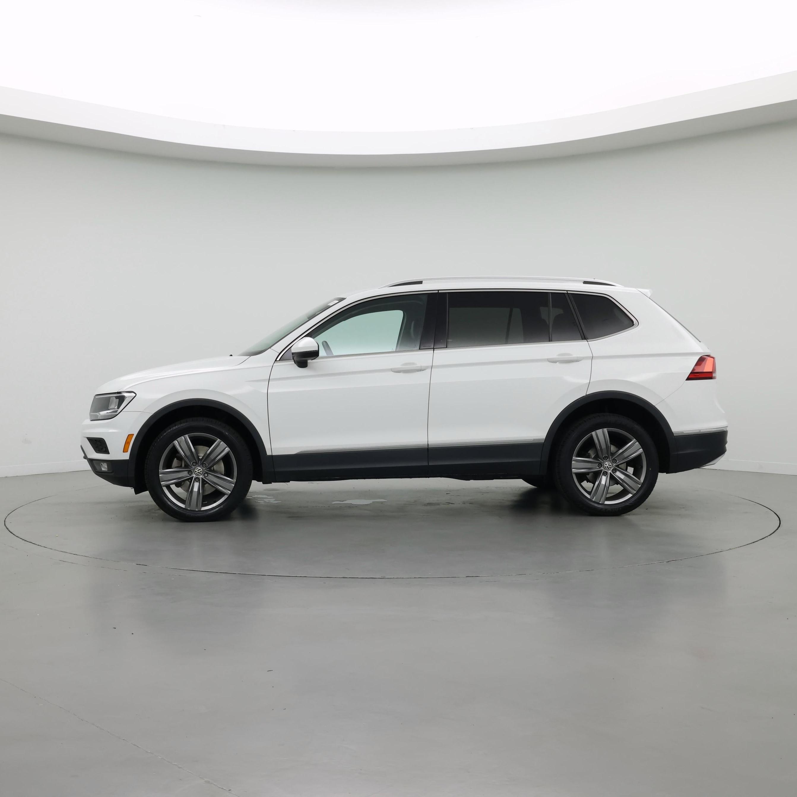 Thumbnail: 2021 Volkswagen Tiguan - 3