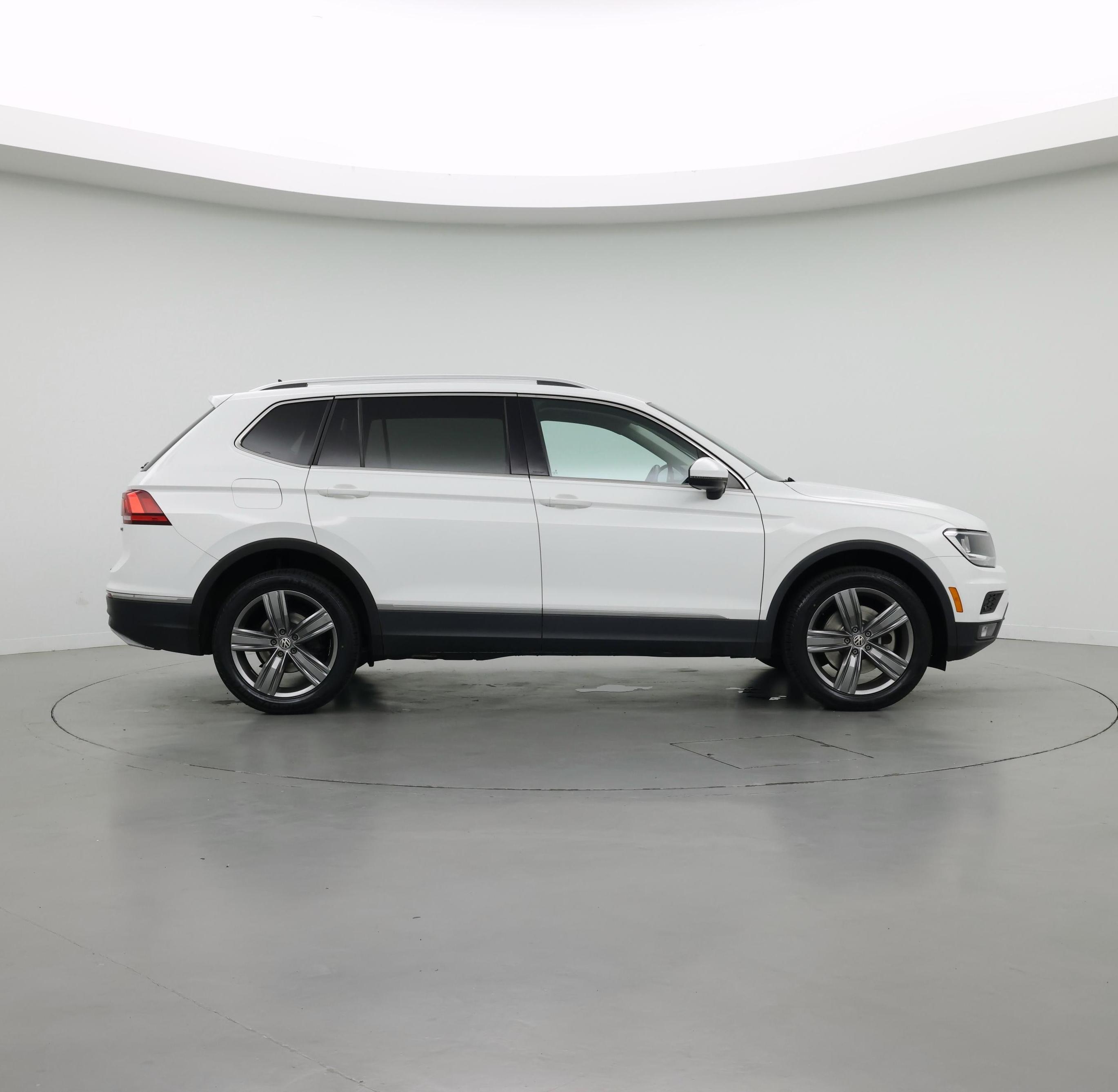 Thumbnail: 2021 Volkswagen Tiguan - 7