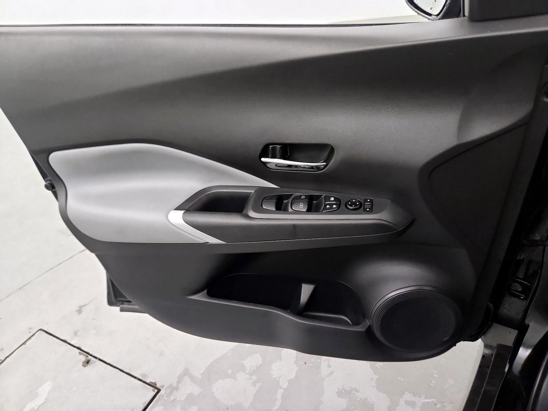 Thumbnail: 2024 Nissan Kicks - 12