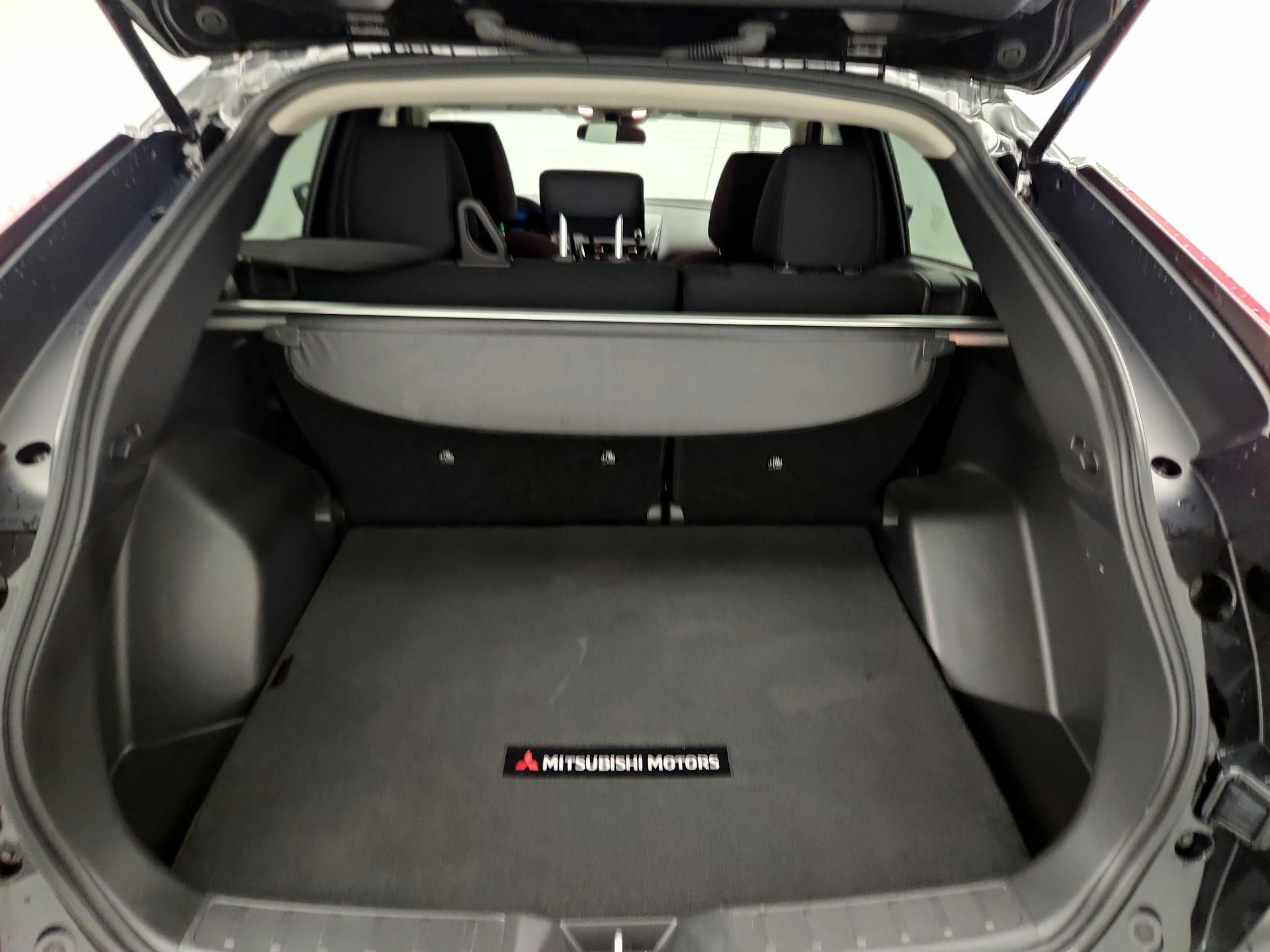Thumbnail: 2023 Mitsubishi Eclipse Cross - 20