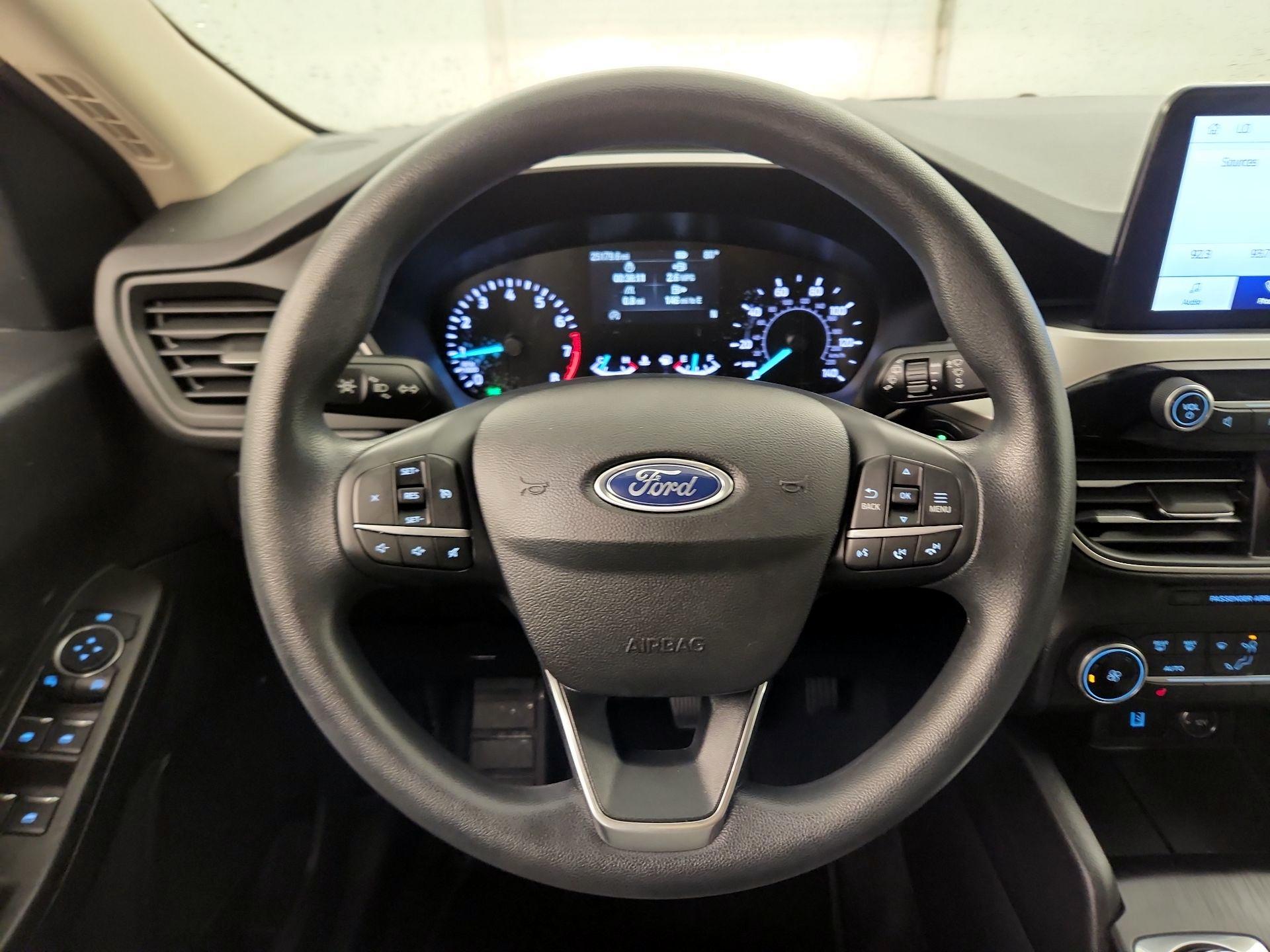 Thumbnail: 2020 Ford Escape - 10