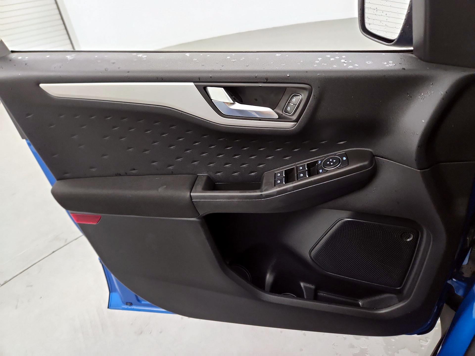 Thumbnail: 2020 Ford Escape - 12