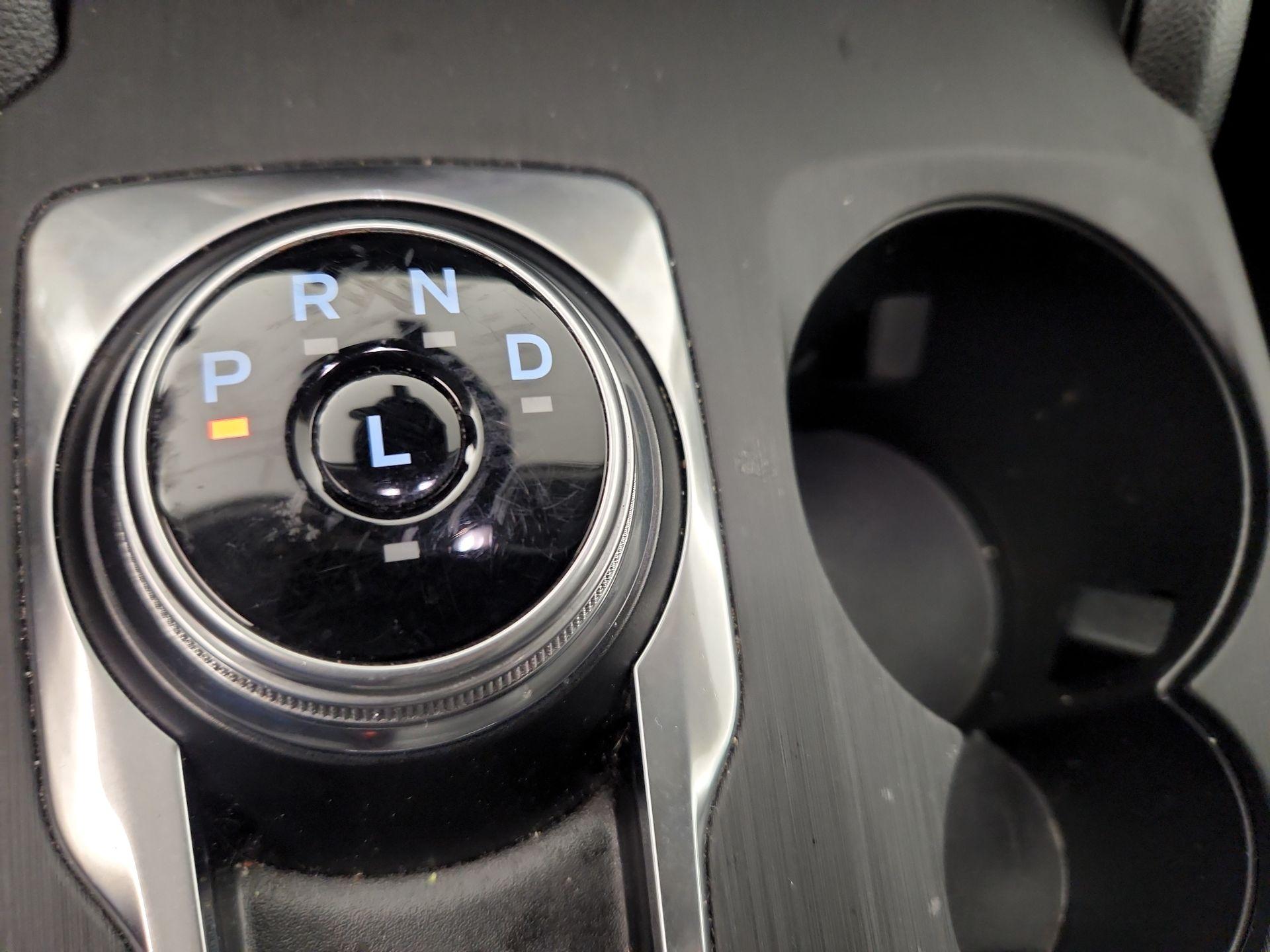 Thumbnail: 2021 Ford Escape - 17