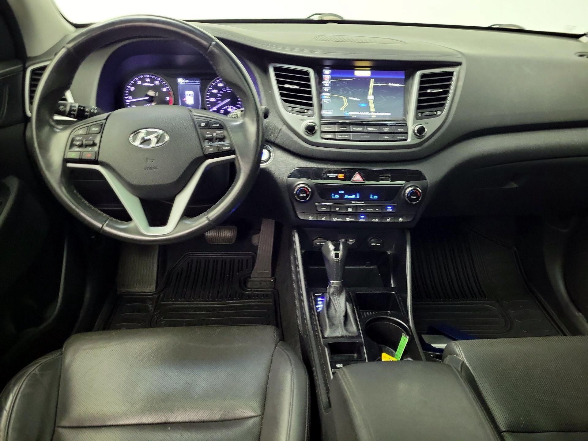 Thumbnail: 2016 Hyundai Tucson - 9