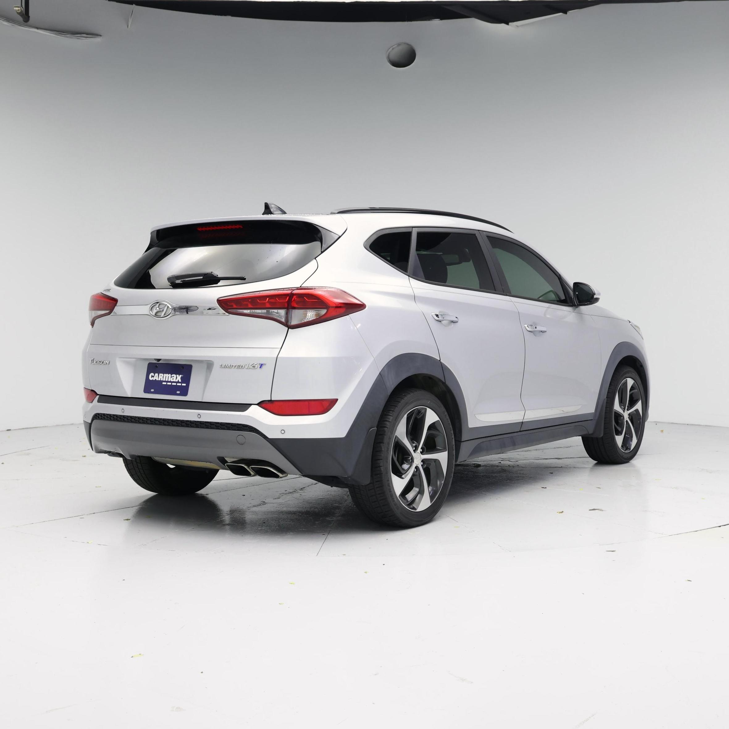 Thumbnail: 2016 Hyundai Tucson - 8