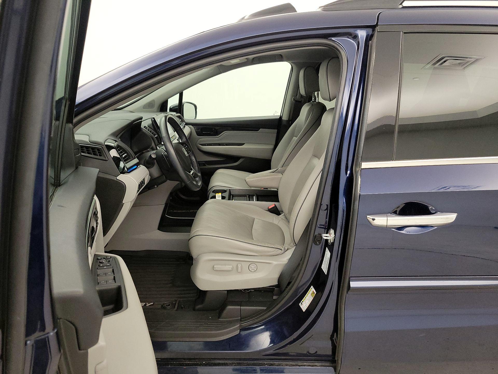 Thumbnail: 2022 Honda Odyssey - 11