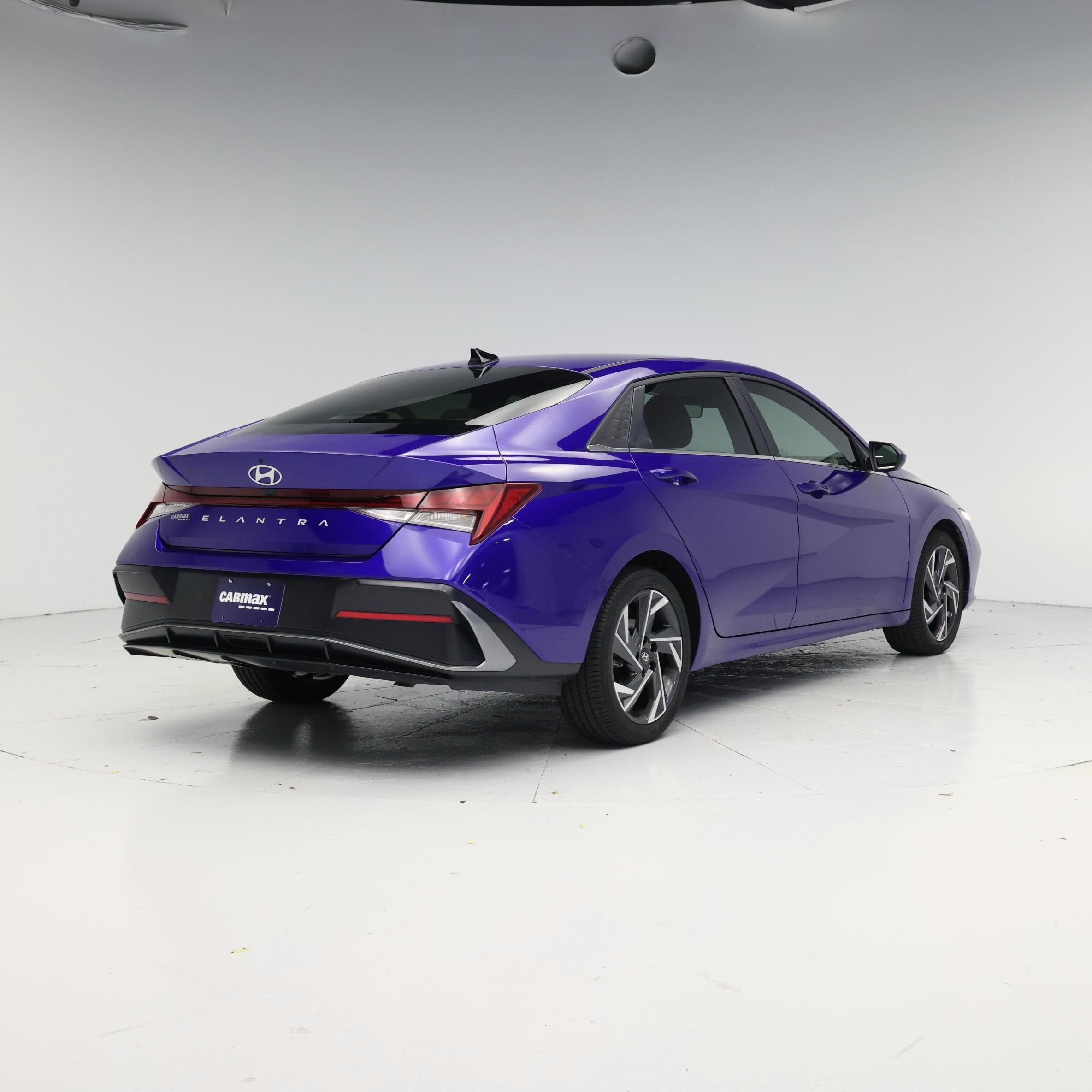 Thumbnail: 2024 Hyundai Elantra - 8