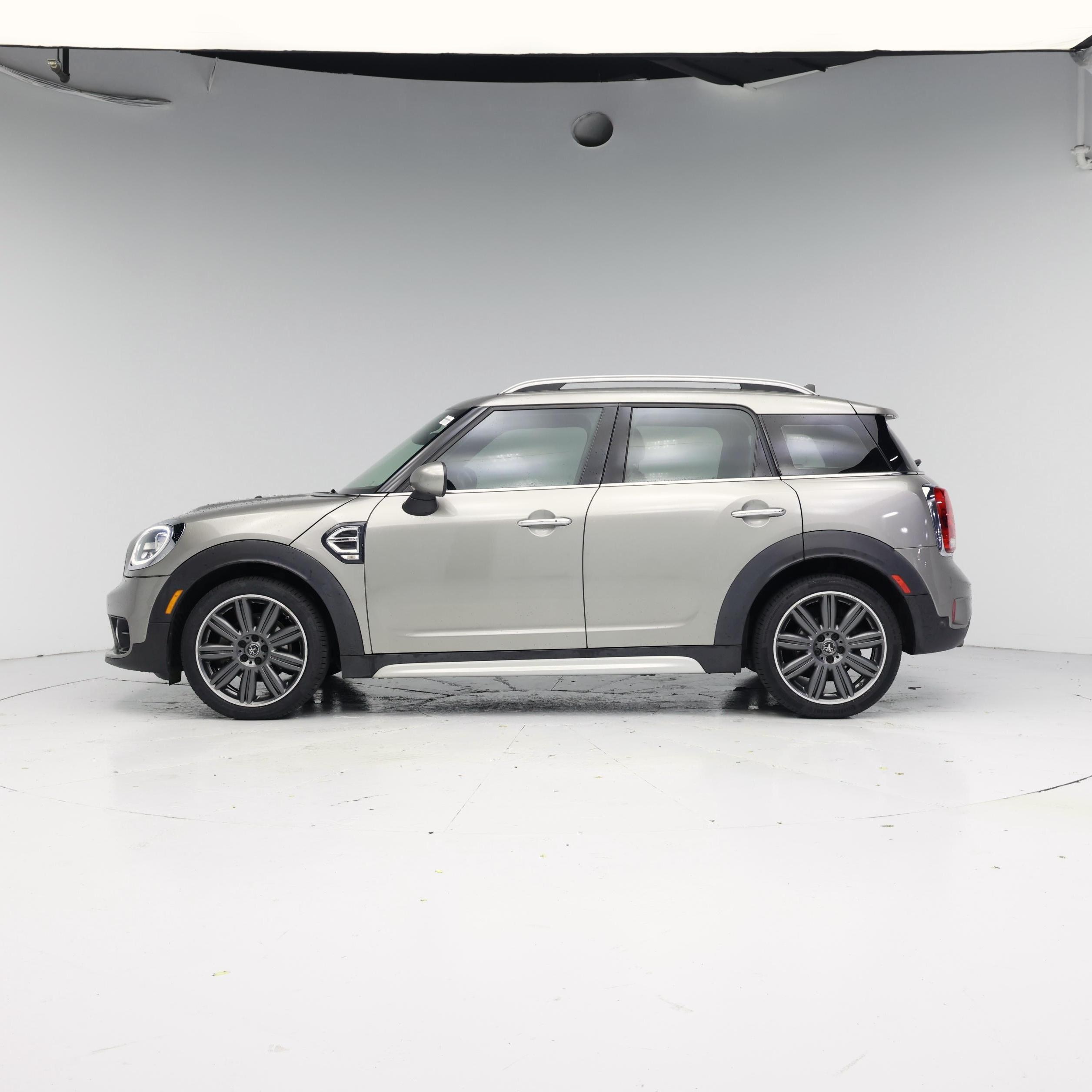 Thumbnail: 2019 MINI Cooper Countryman - 3