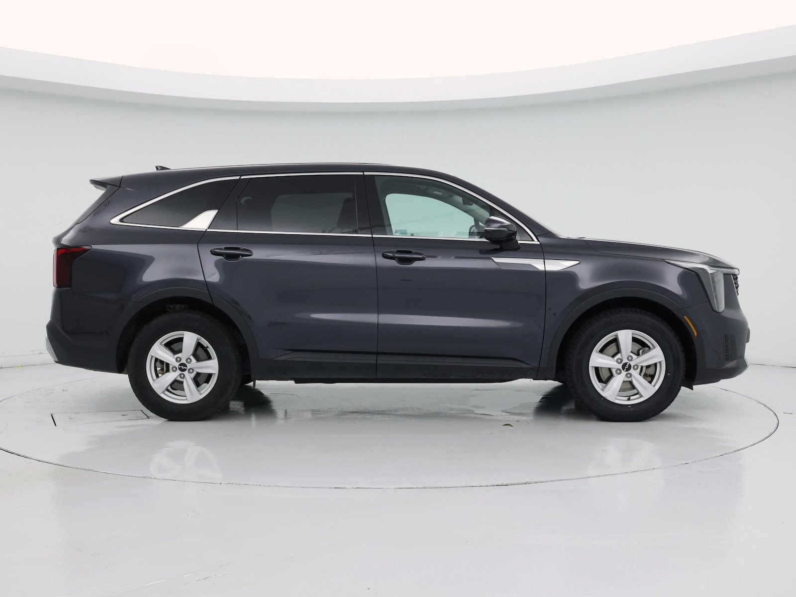 2025 Kia Sorento LX - Photo 8