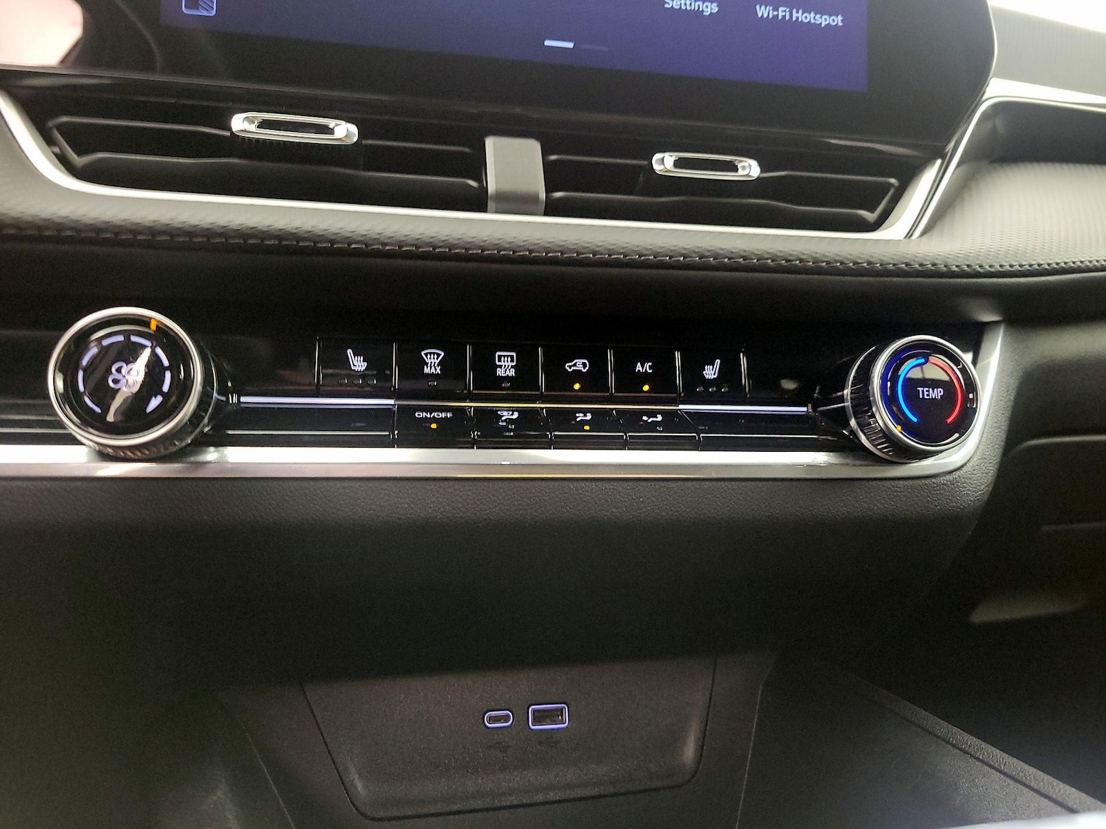 2025 Chevrolet Equinox LT - Photo 17