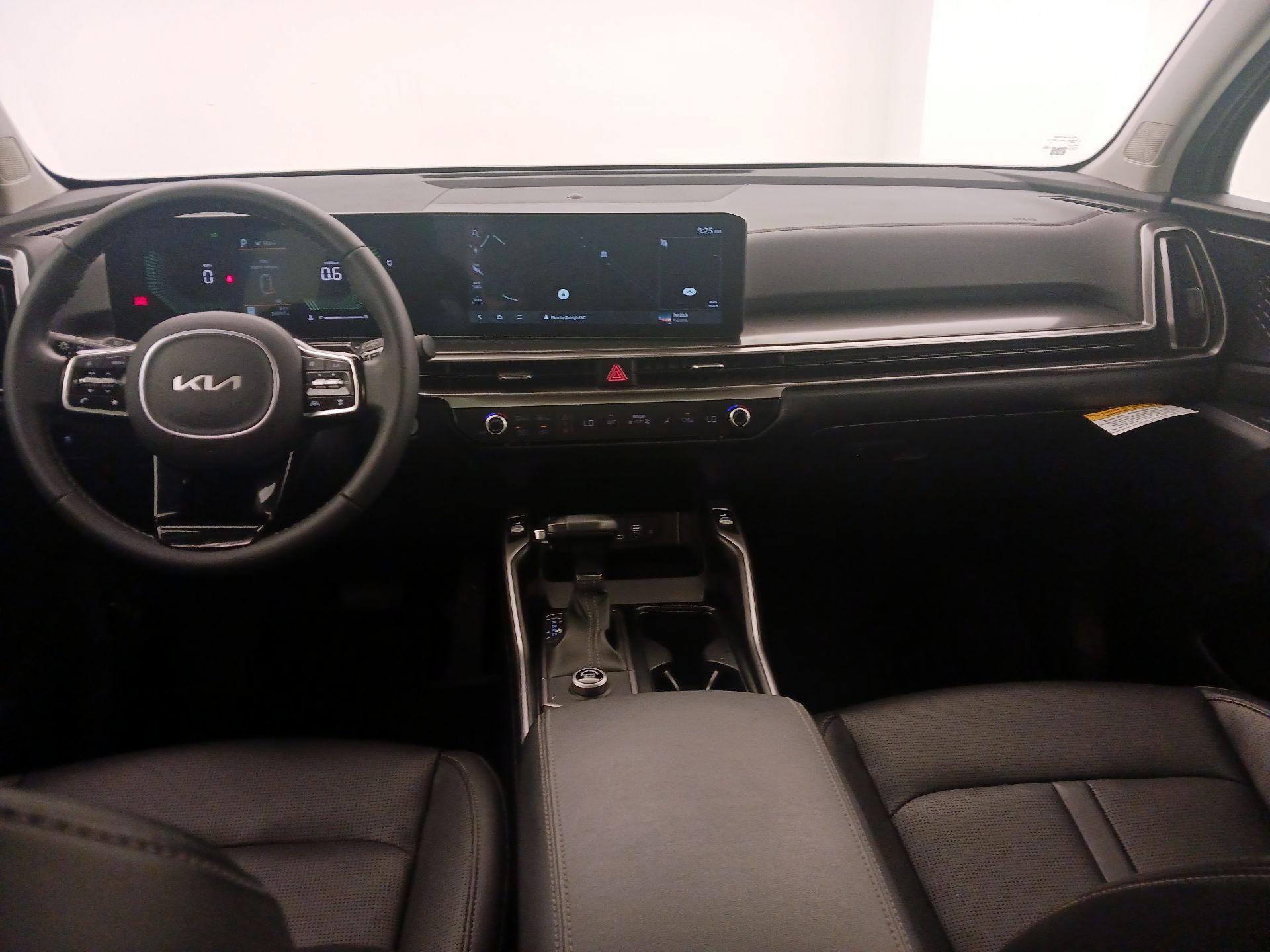 Thumbnail: 2024 Kia Sorento - 9