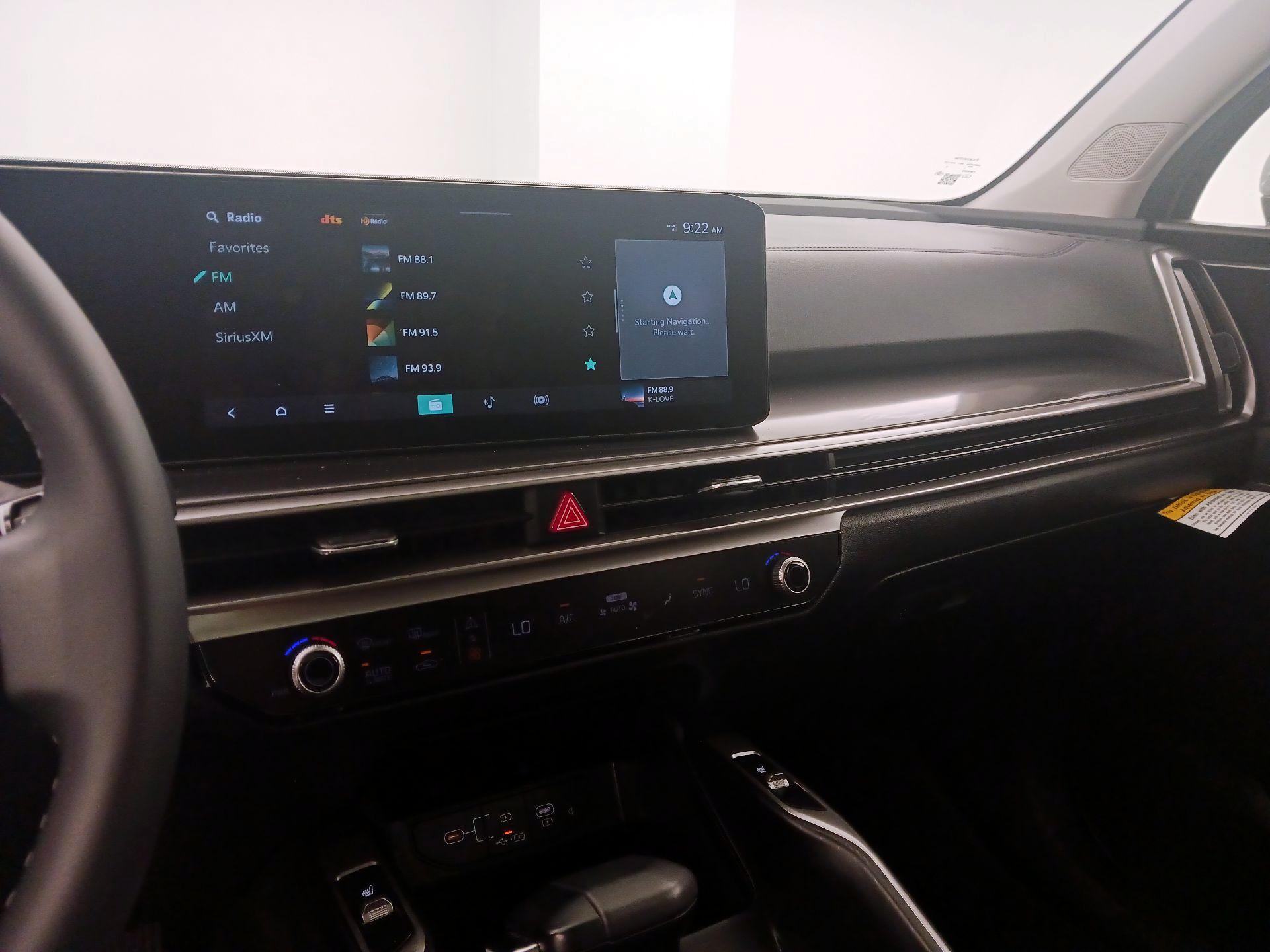 Thumbnail: 2024 Kia Sorento - 16
