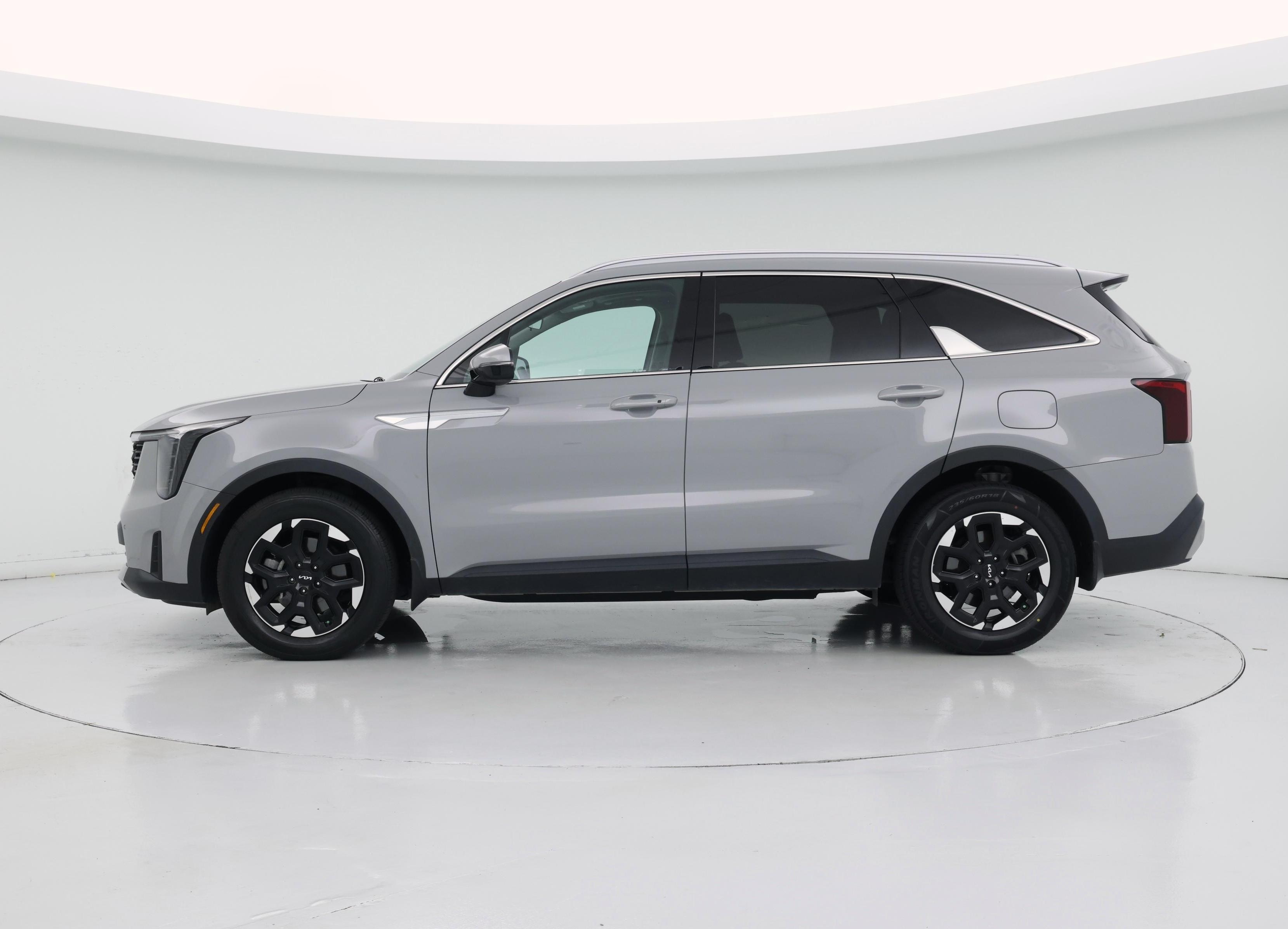 Thumbnail: 2024 Kia Sorento - 3
