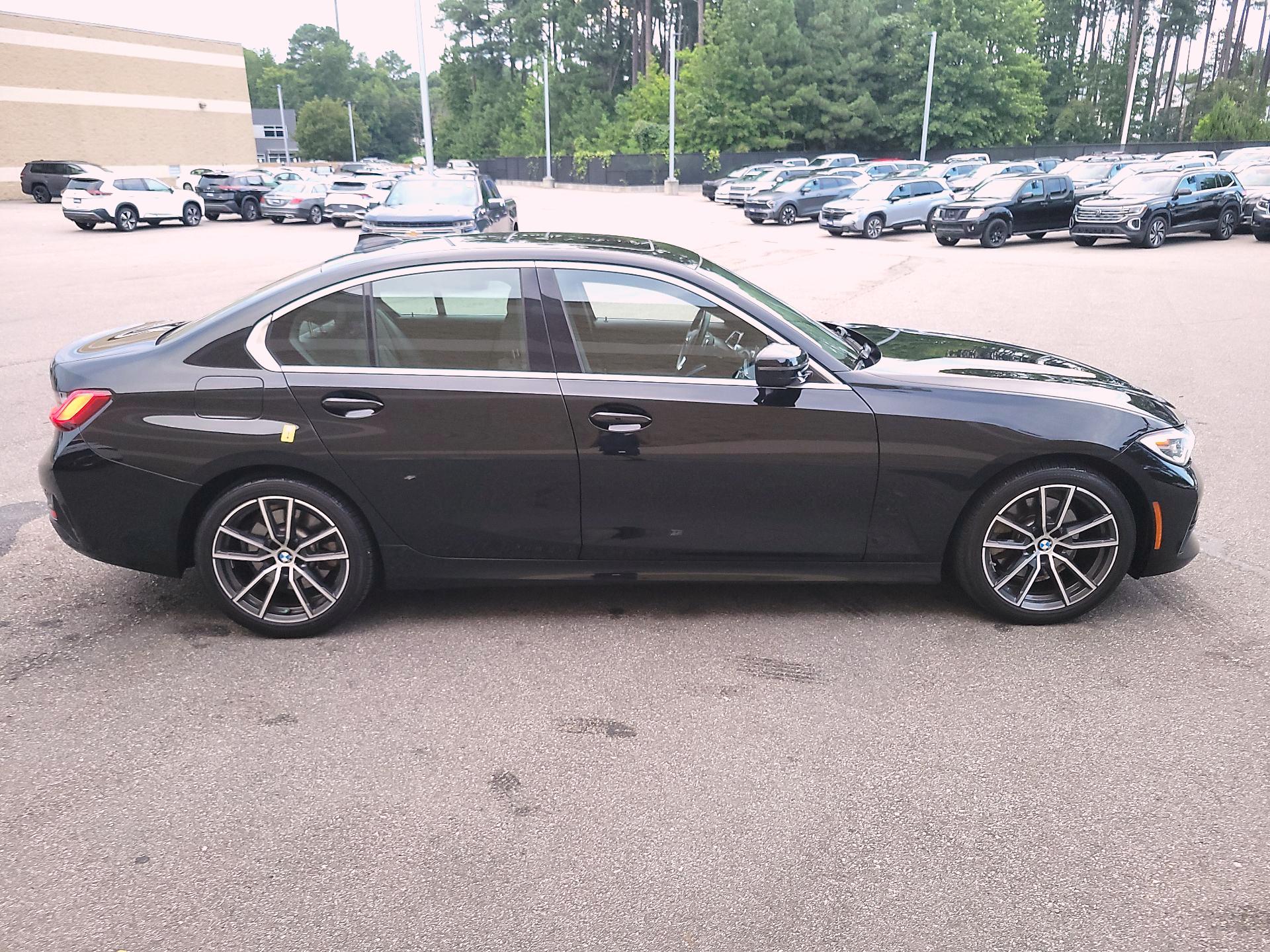 Thumbnail: 2021 BMW 3 Series - 4