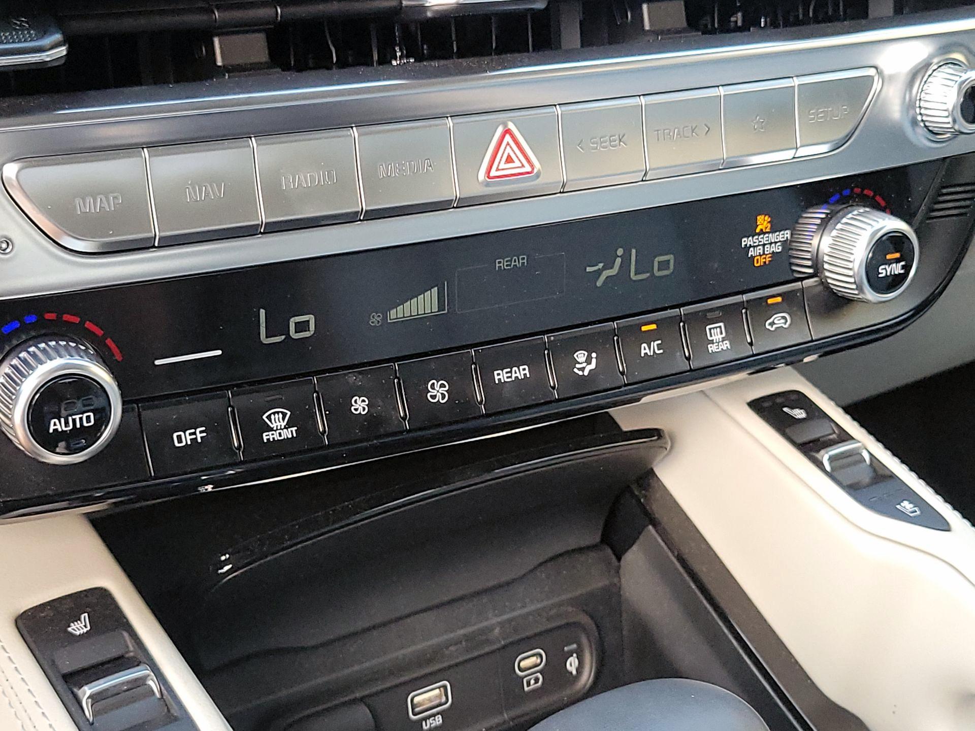 Thumbnail: 2024 Kia Telluride - 14