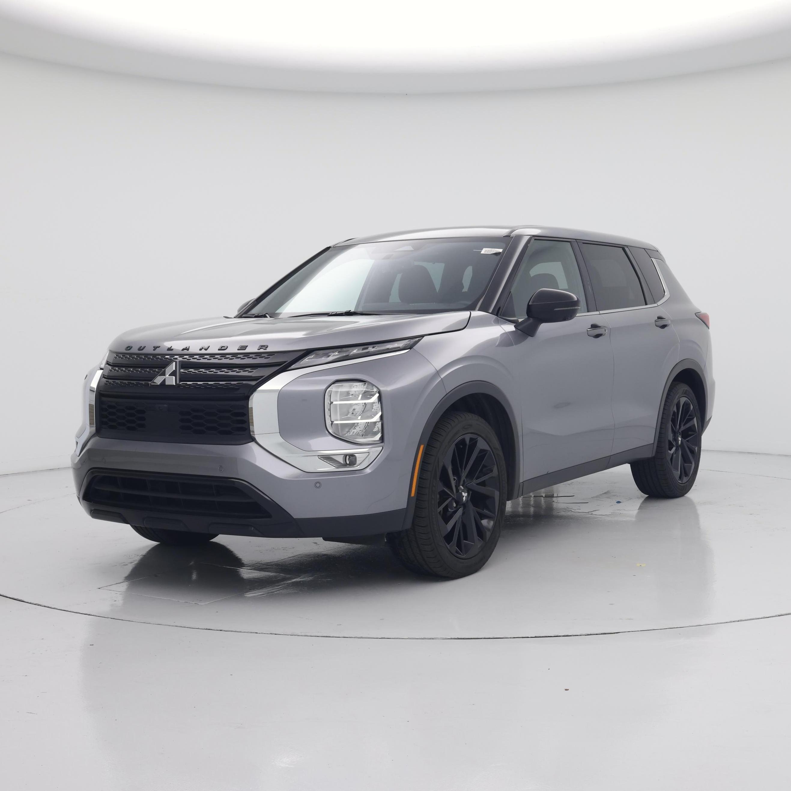 Thumbnail: 2023 Mitsubishi Outlander - 4