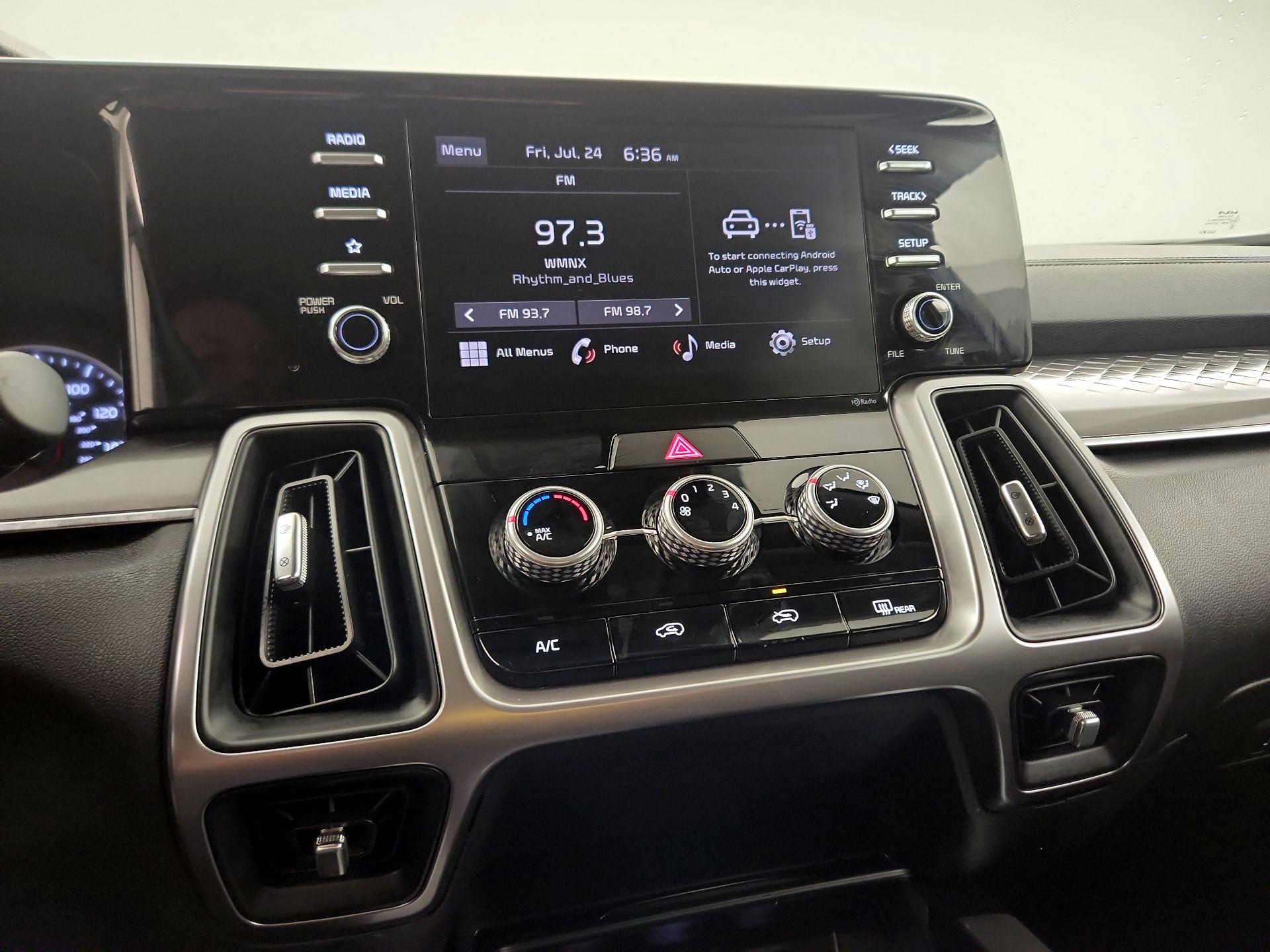 Thumbnail: 2023 Kia Sorento - 15
