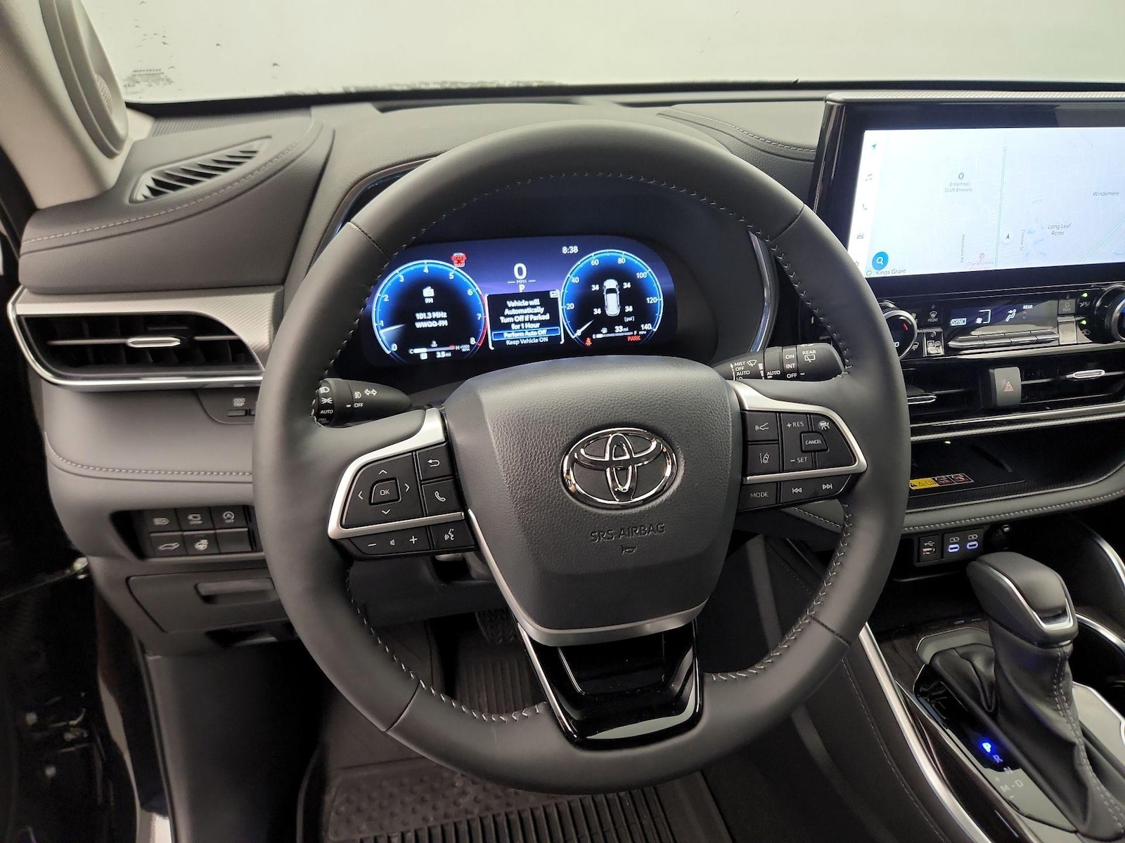 2026 Toyota Highlander Platinum - Photo 11