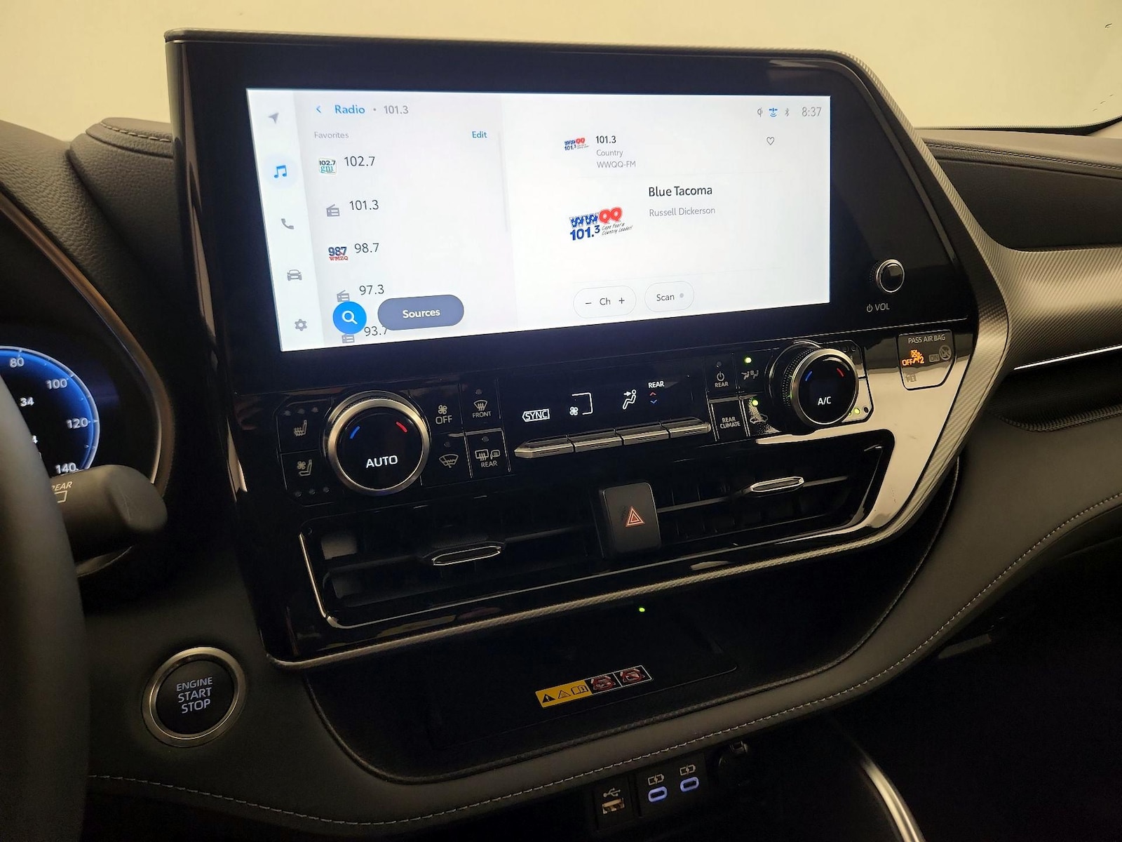 2026 Toyota Highlander Platinum - Photo 16