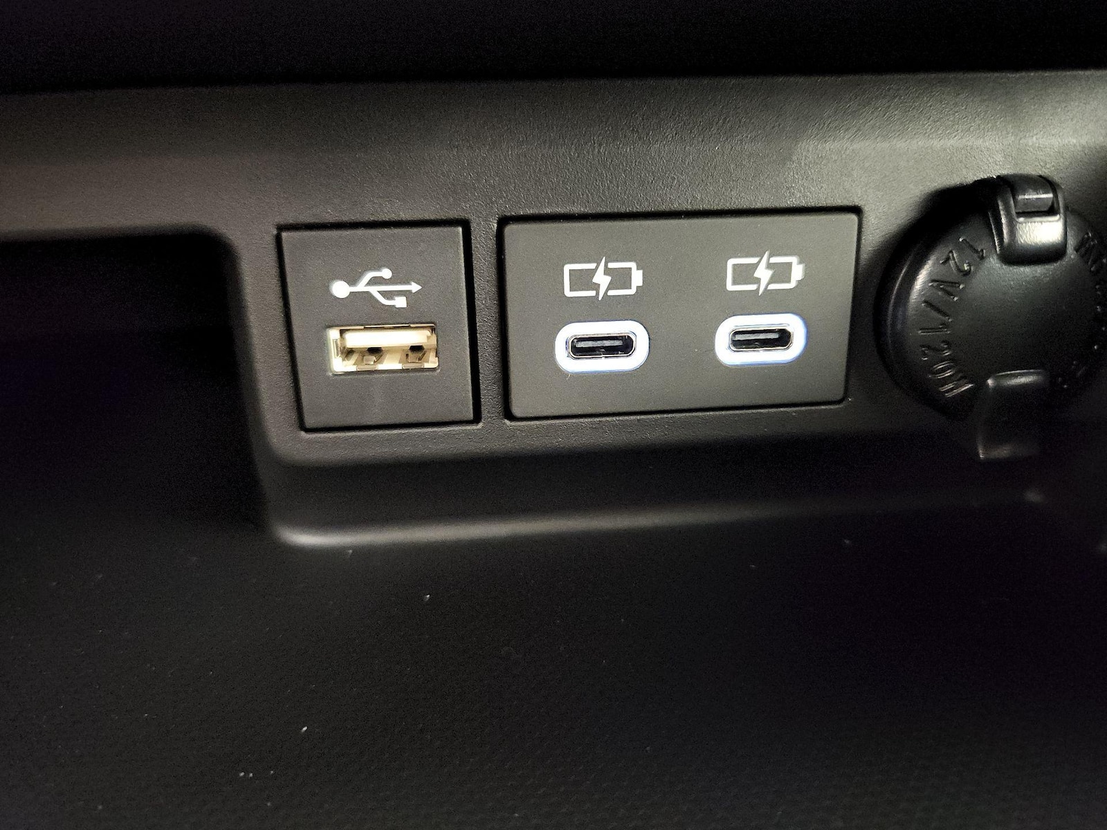 2026 Toyota Highlander Platinum - Photo 19